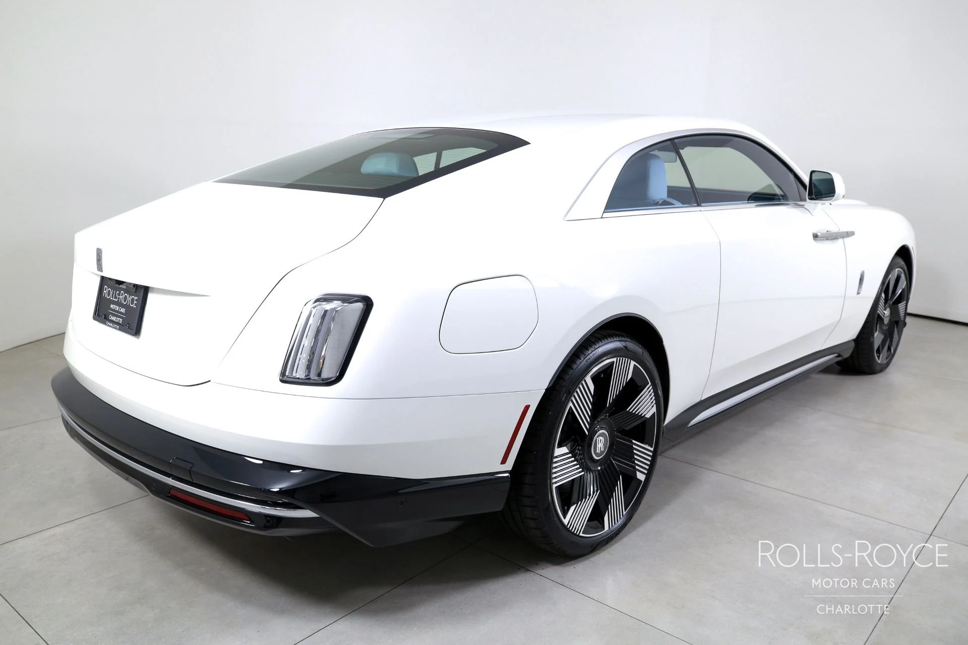 mph001_1913009044_Used_2025_Rolls_Royce_Spectre_1752785235_af1d06b70c