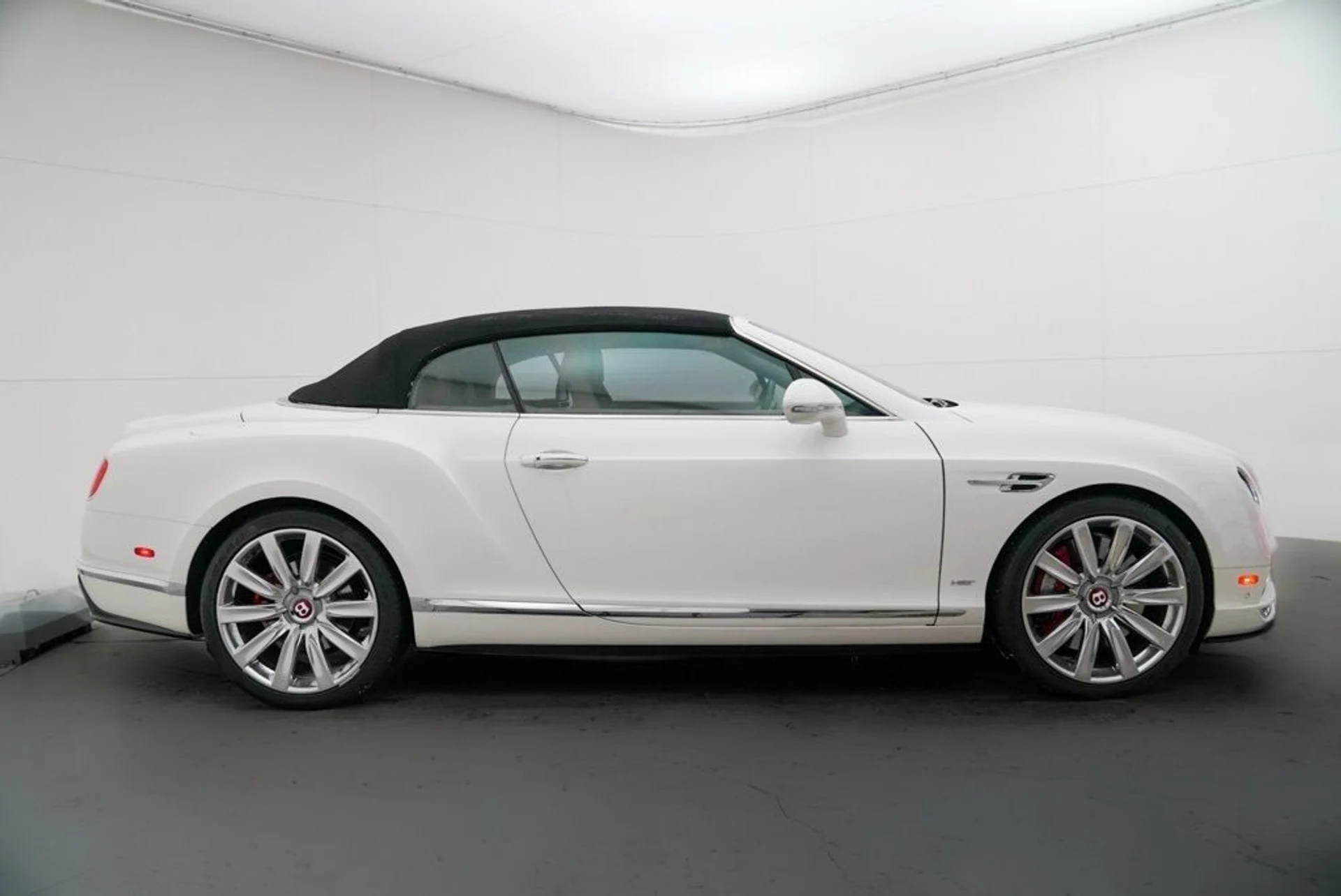 mph001_1924375578_ixeetzuidody2h74oagft676bgzj_179fe5e525