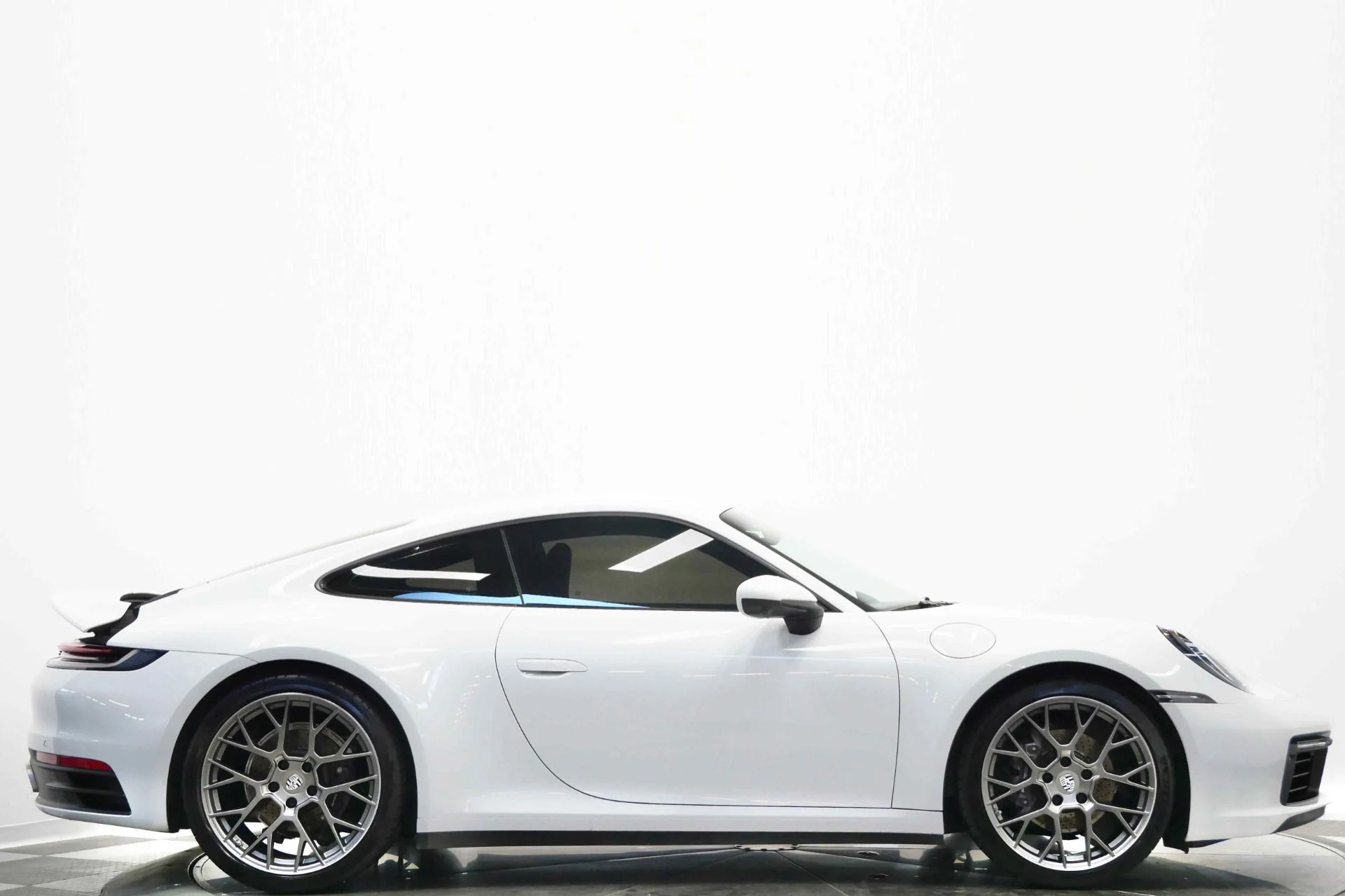 mph001_1936622869_Used_2020_Porsche_911_Carrera_Premium_Package_Leather_Interior_Package_1773071212_f73909ea93