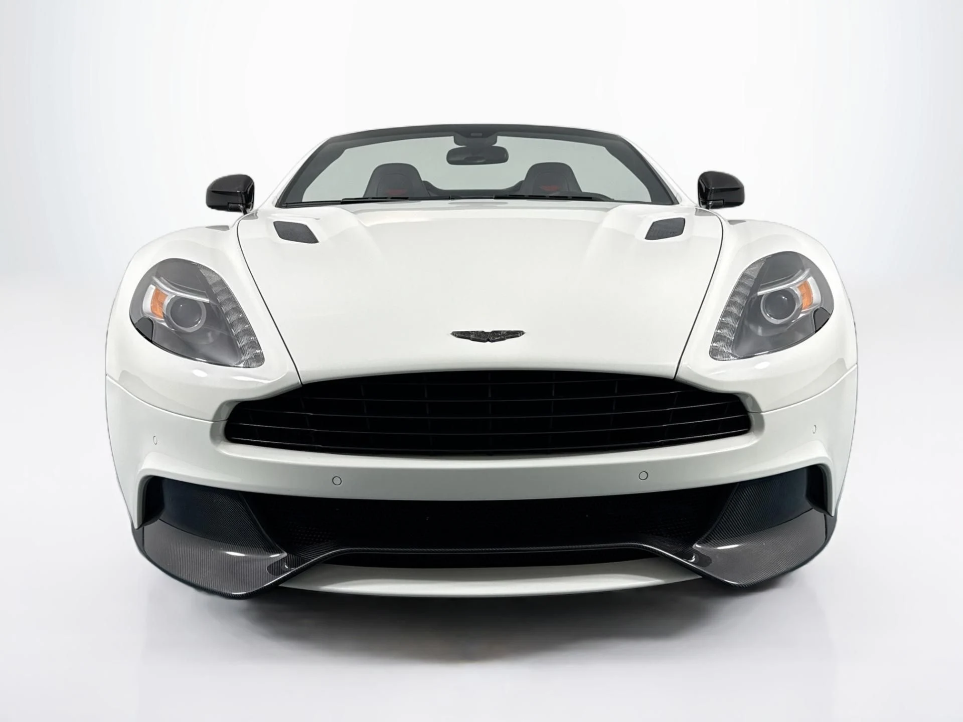 mph001_1943653063_Used_2015_Aston_Martin_Vanquish_Volante_1782334073_e600625fba