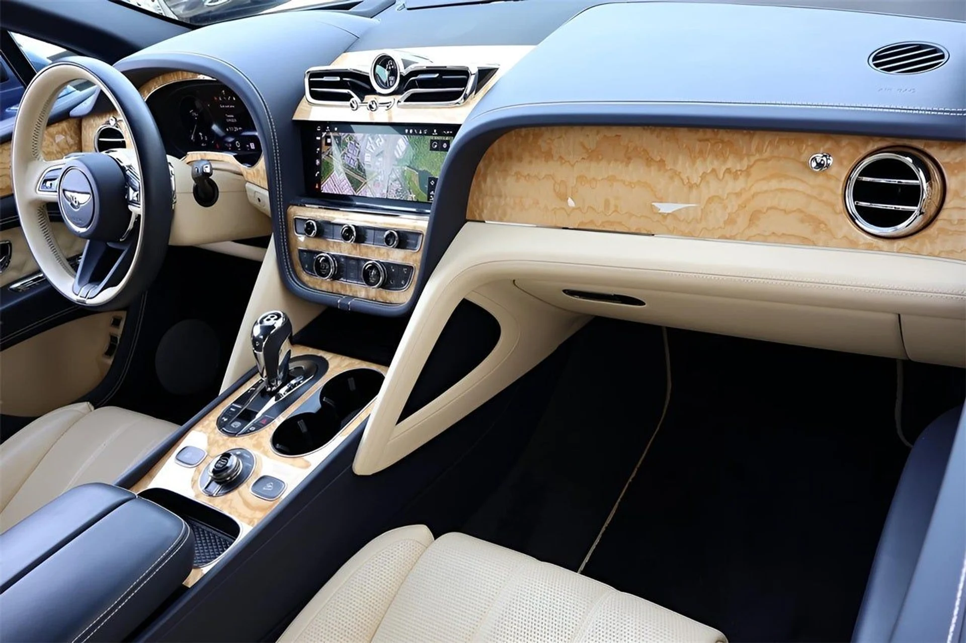 mph001_1945714242_2_e877da7a36