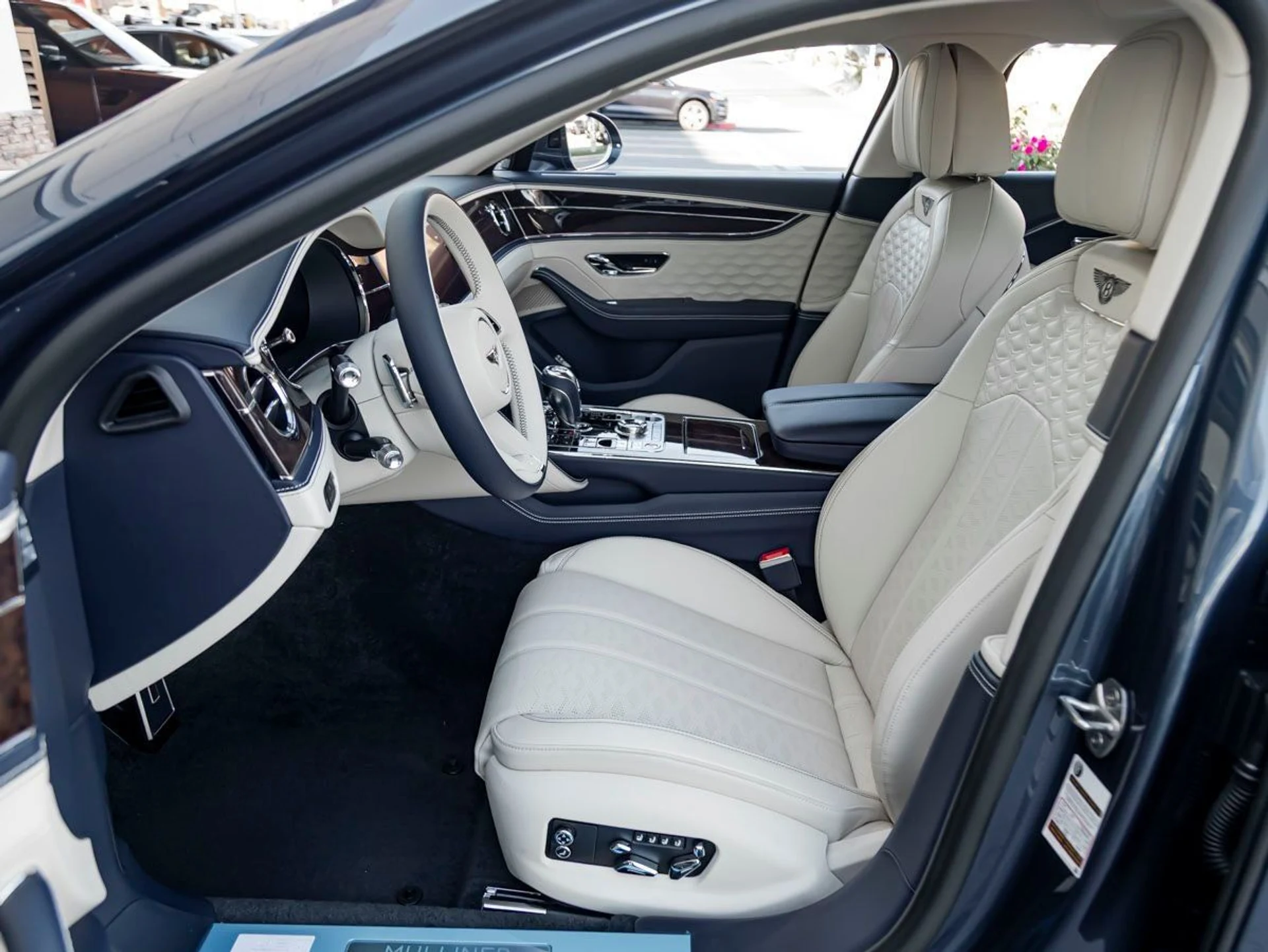 mph001_1954473470_2_242f6f73a6