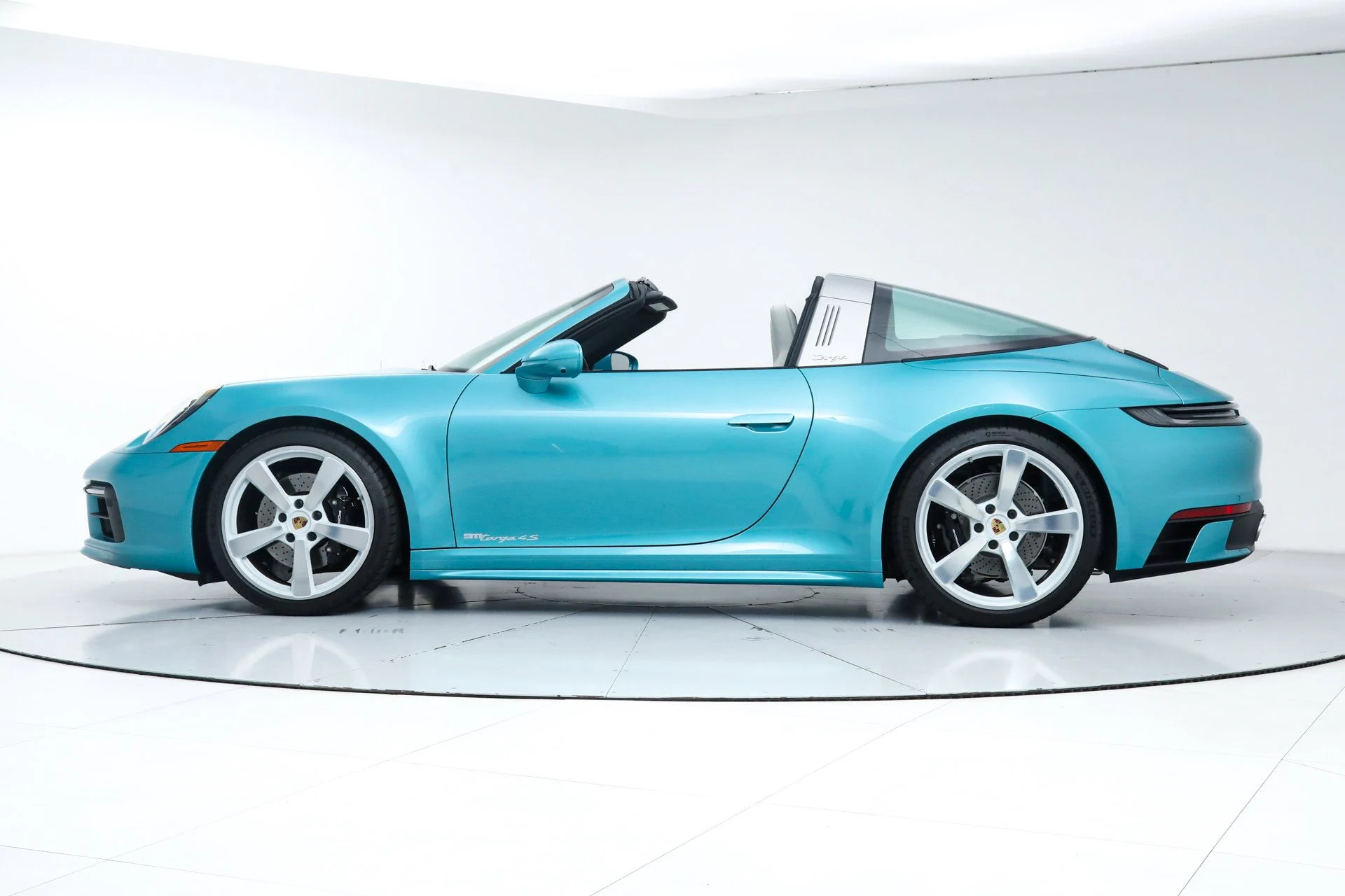 mph001_196479492_2e2cd4fd288f9edcc83adedd1d9e7dcd_ded59717fd