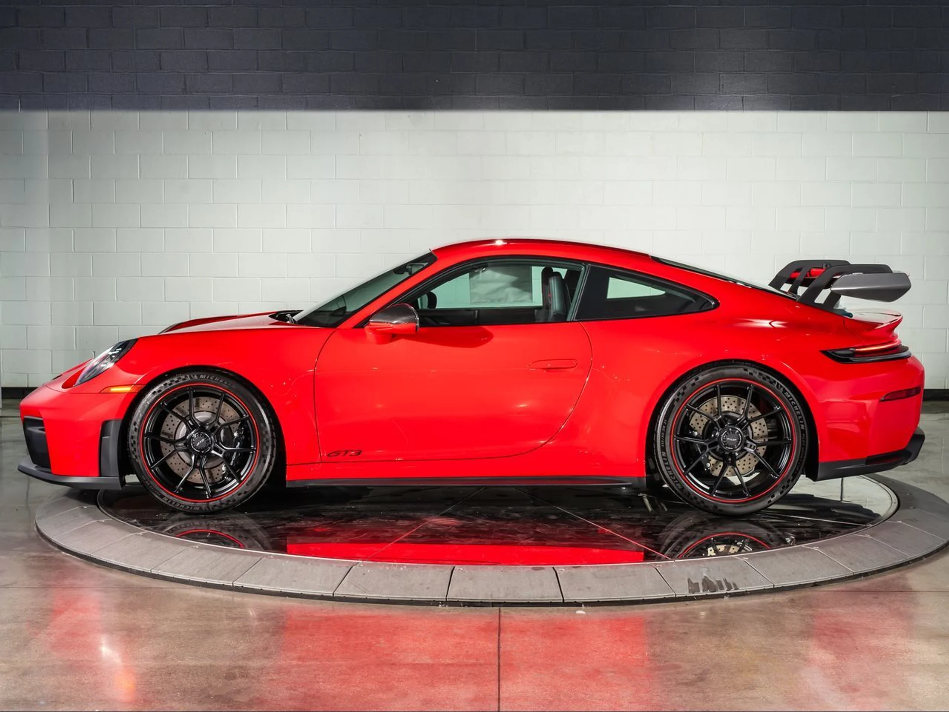 mph001_1969344706_9040260ce9aa2f418867c41810f0979f_557eac929c