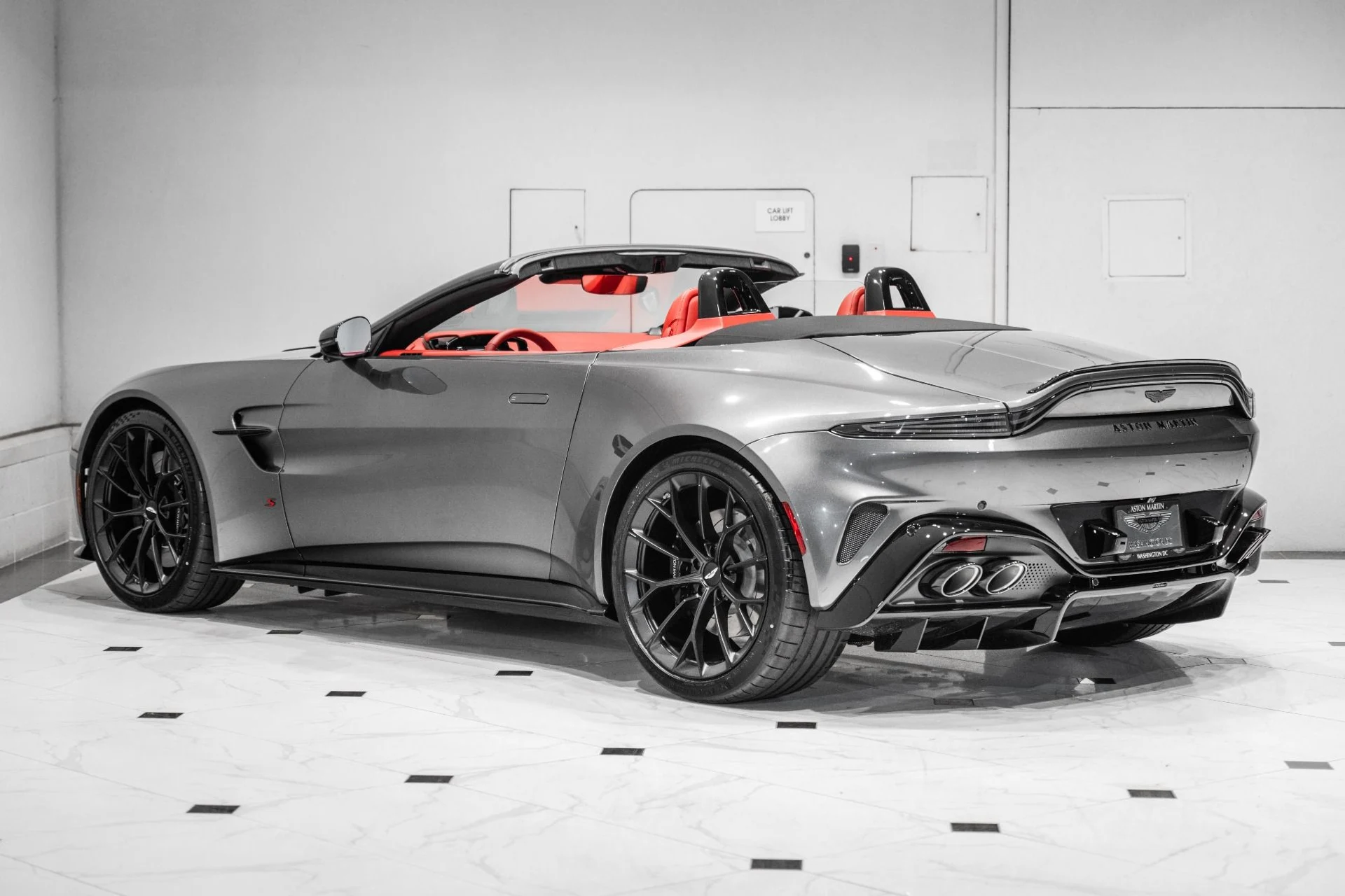 mph001_1973098938_New_2026_Aston_Martin_Vantage_S_Roadster_1781710661_ac376c8d25