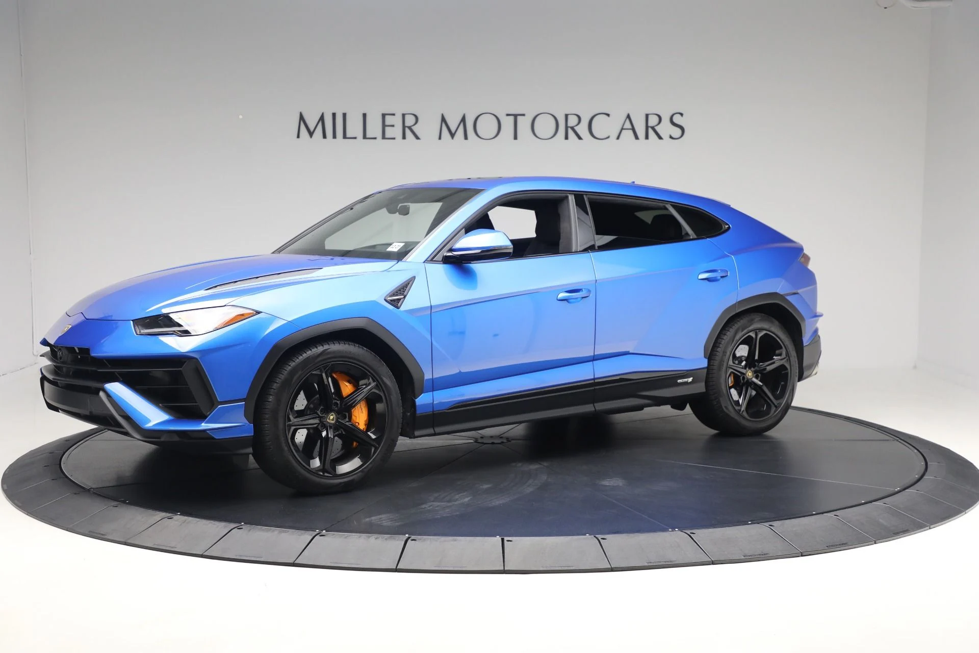 mph001_1976509751_Used_2024_Lamborghini_Urus_S_d69c19e81d