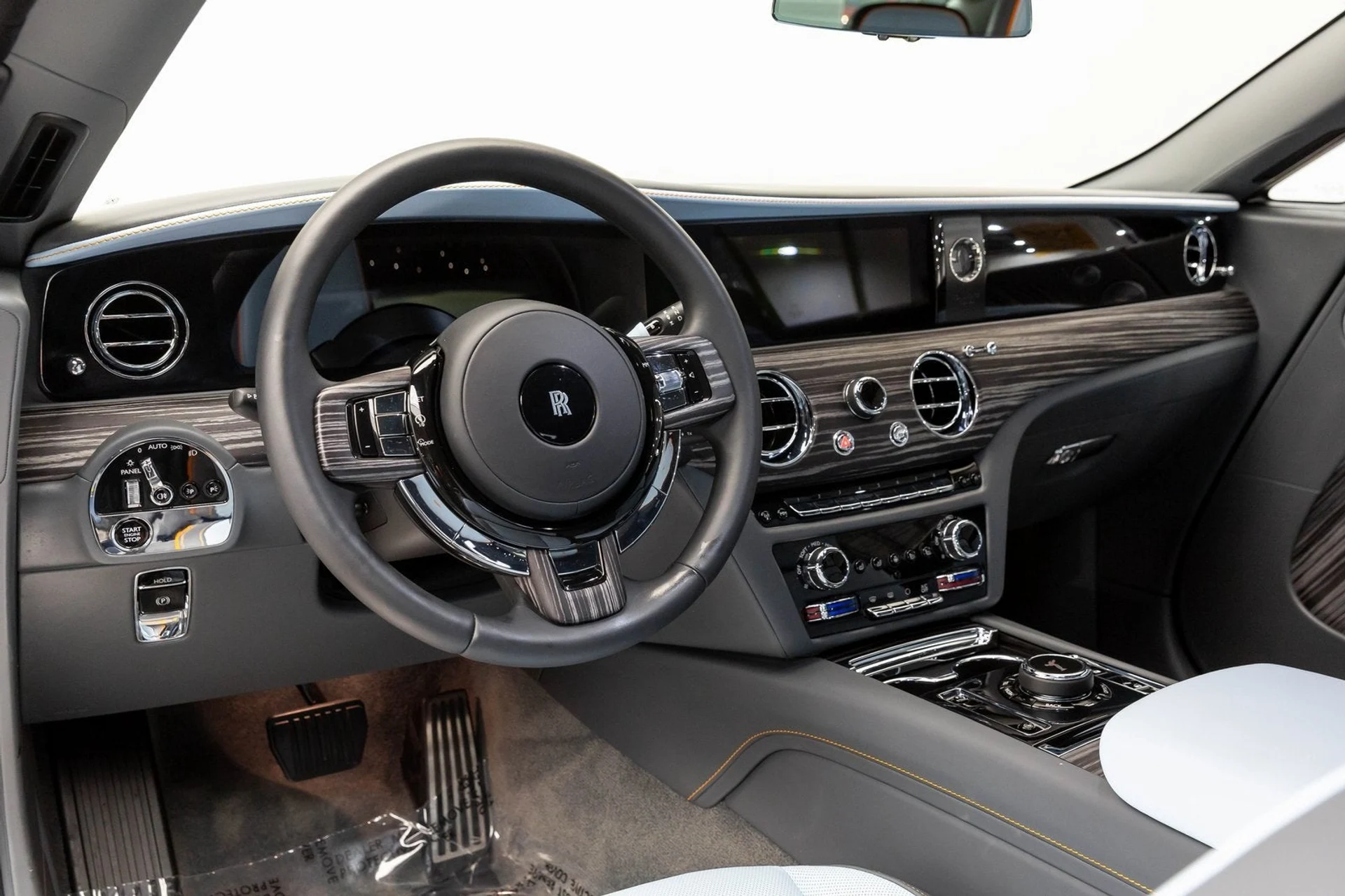 mph001_1977990437_2_56f4e39d96