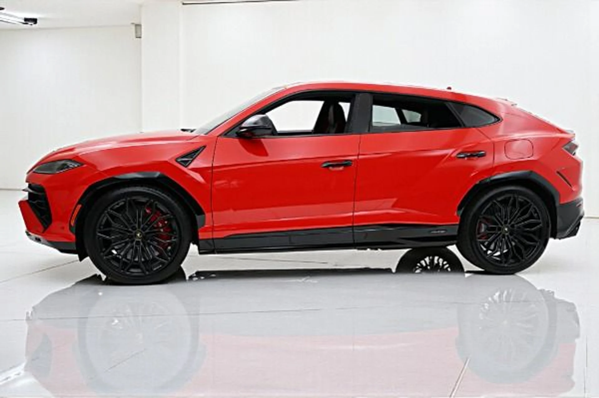 mph001_197830552_New_2025_Lamborghini_Urus_SE_c46ac8a2a4