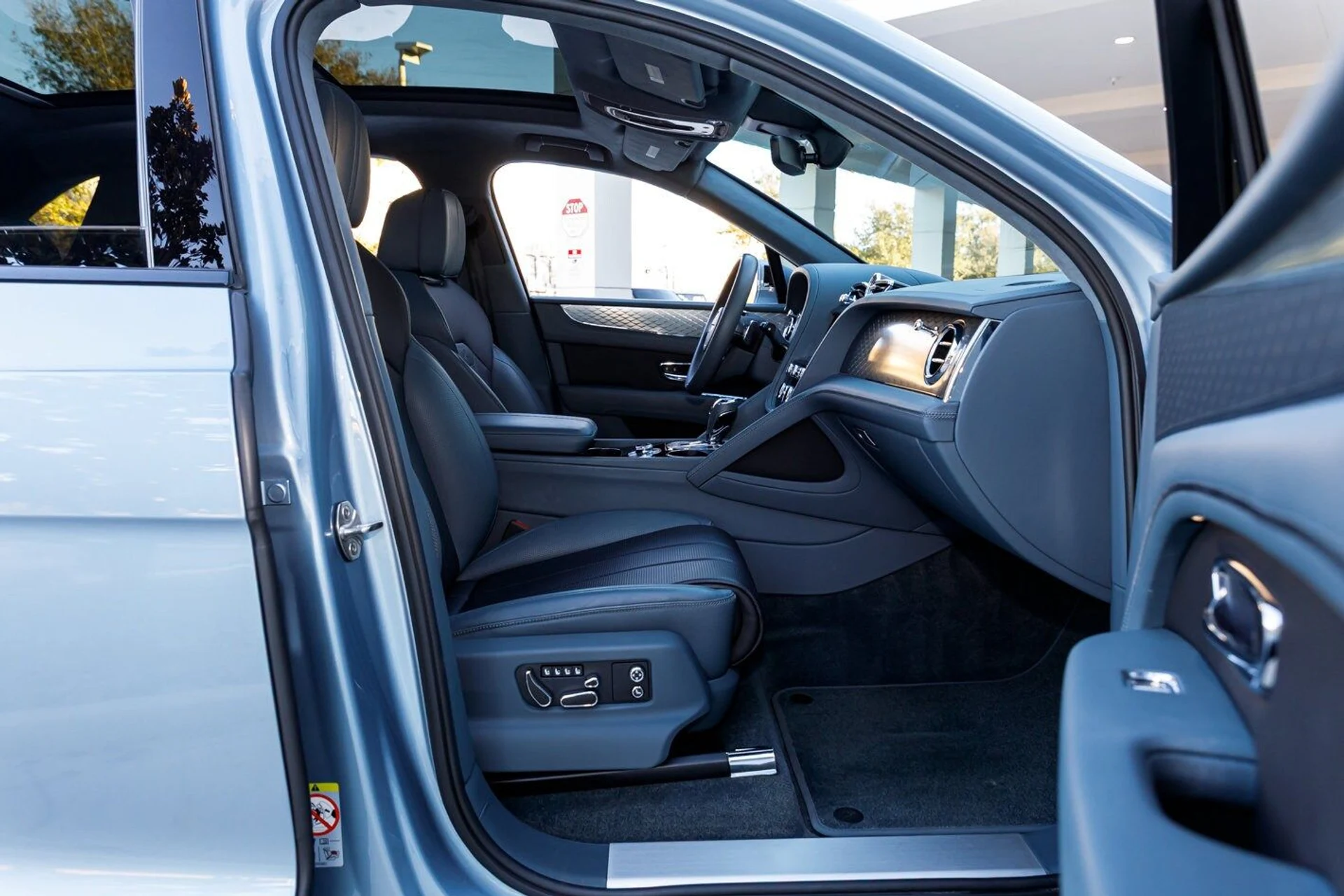 mph001_1981623701_ead92d41a59ab37a8dcb6b54a3457c04x_109055ad89