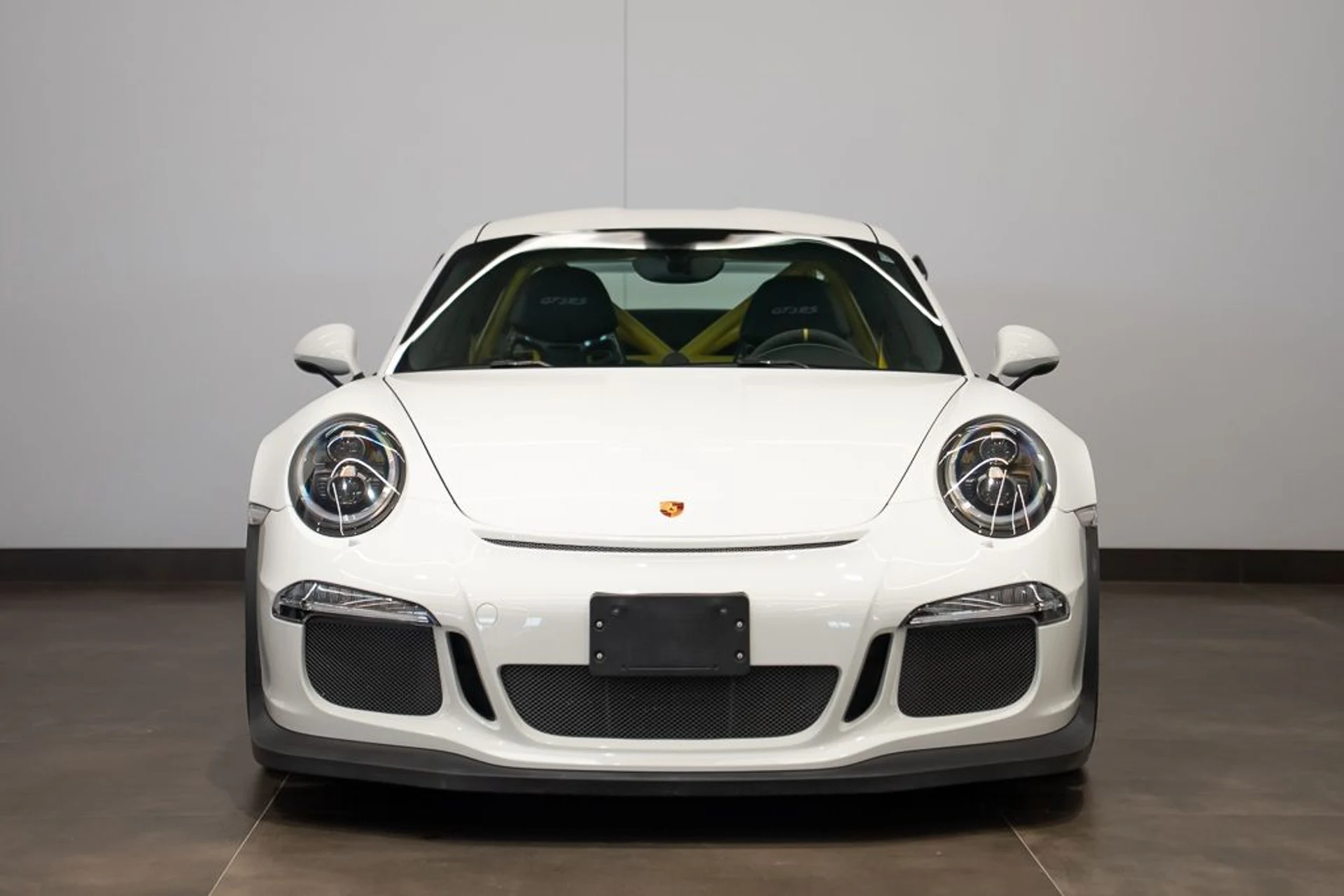 mph001_1986321018_porsche_911_2016_jpg_v_1777670076_96282a62e4
