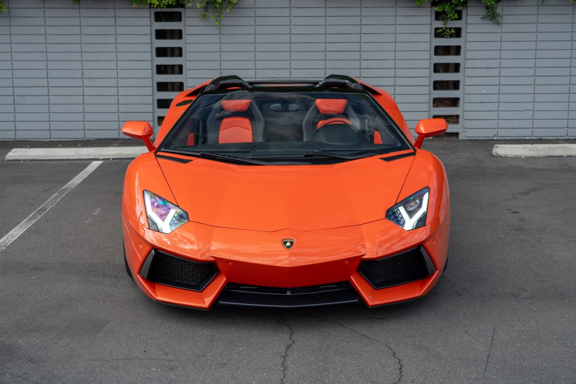mph001_1987587745_Used_2014_Lamborghini_Aventador_LP_700_4_1760049910_7369709a0c