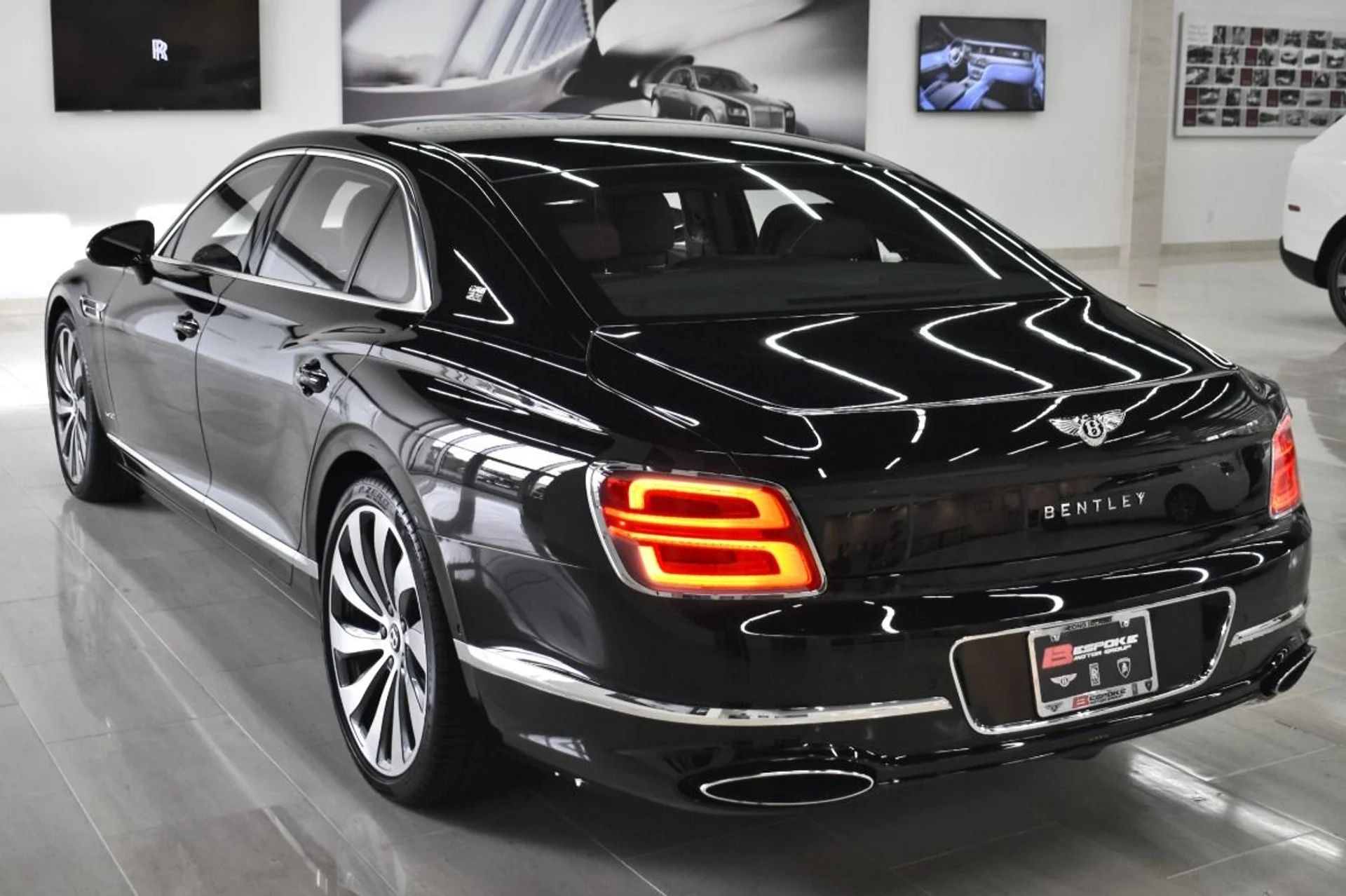 mph001_1996819479_Used_2020_Bentley_Flying_Spur_W12_1682716150_4153b9d497