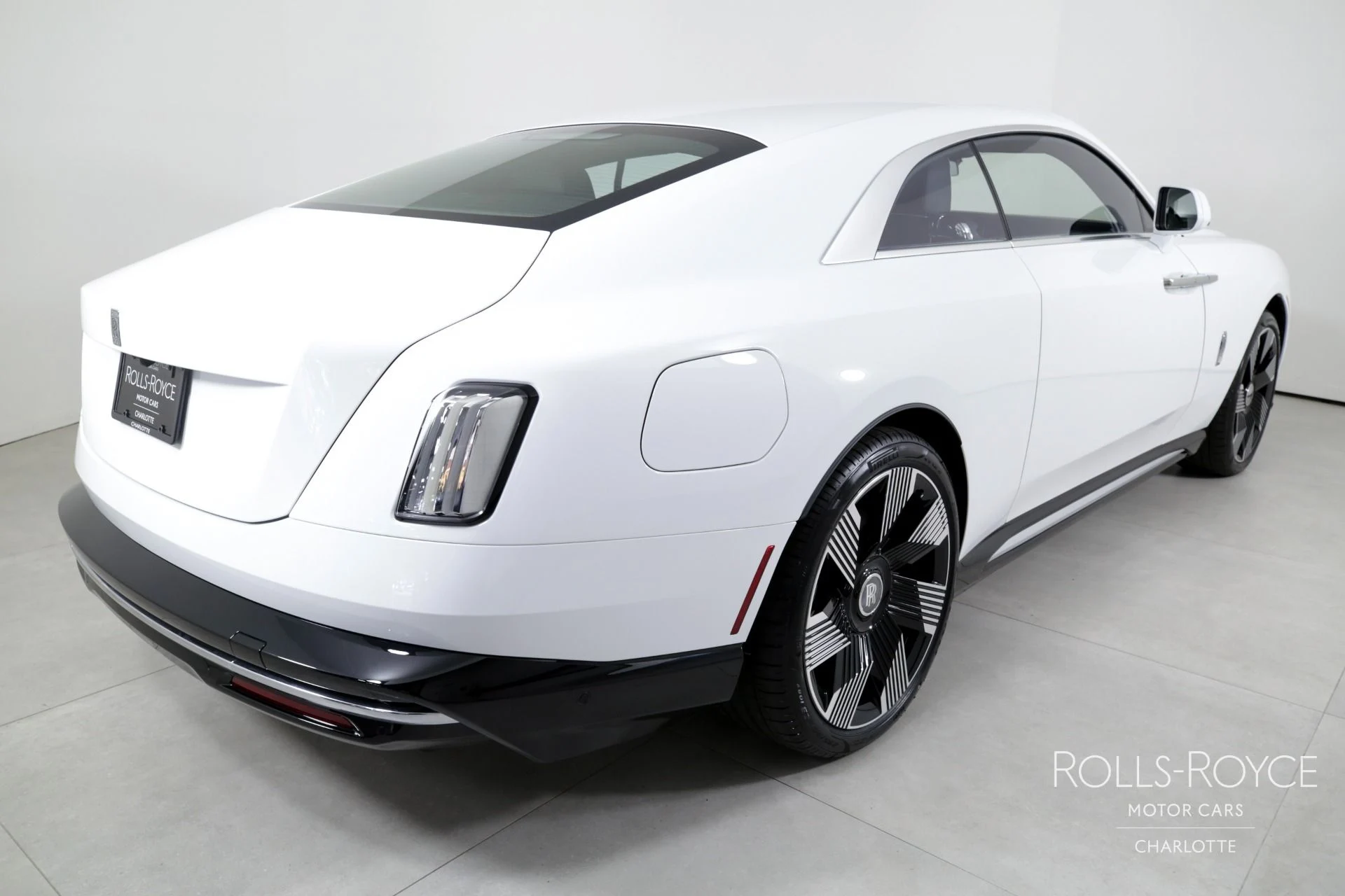 mph001_1999515494_Used_2024_Rolls_Royce_Spectre_1709308315_776dbd3ec4