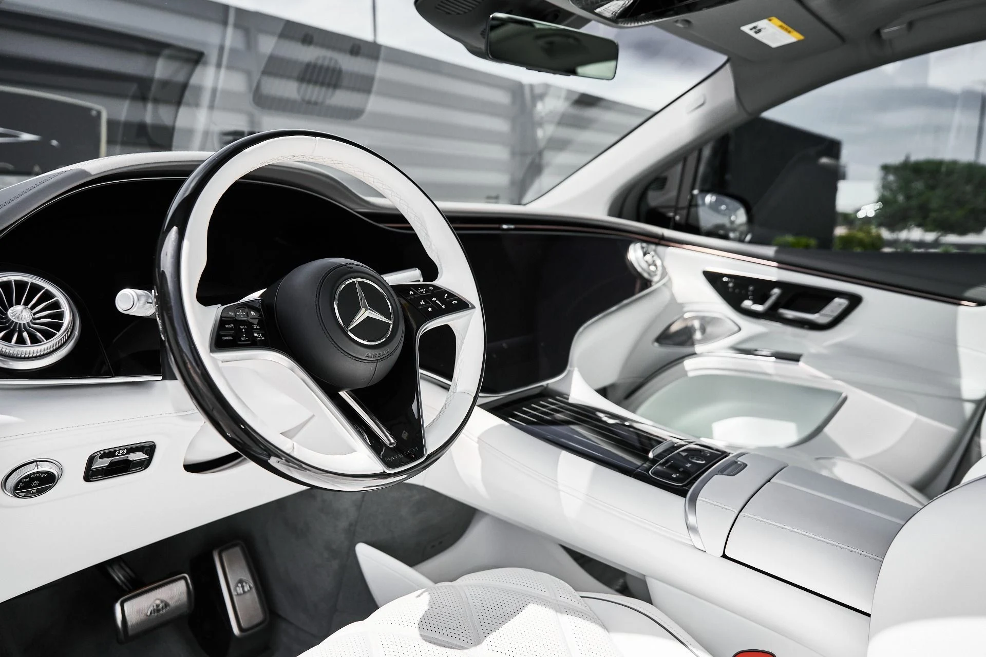 mph001_2001747479_Used_2024_Mercedes_Benz_EQS_Maybach_EQS_680_1774575133_4ea22ec537