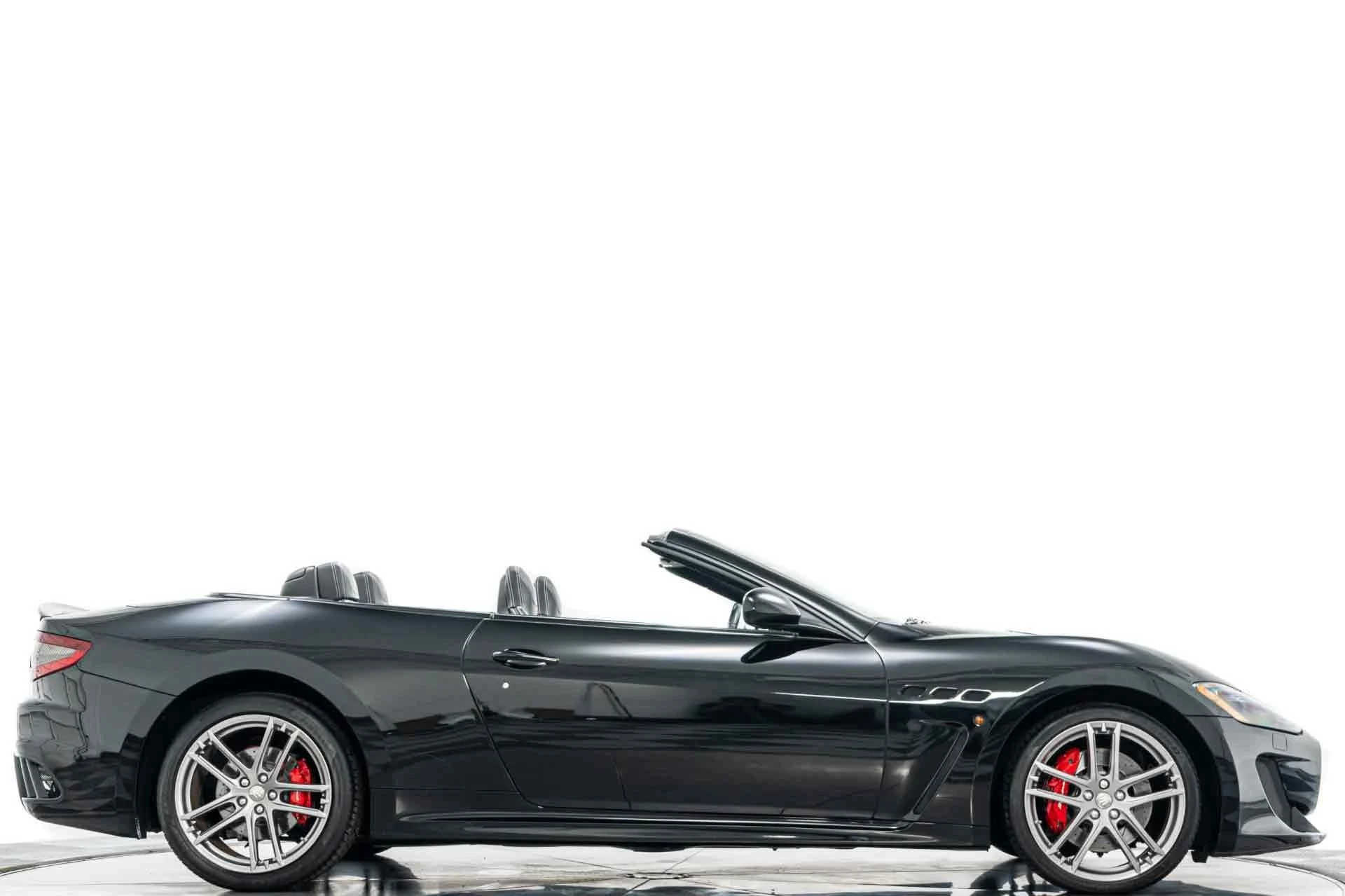 mph001_2009397619_Used_2014_Maserati_Gran_Turismo_Convertible_MC_Special_Order_Paint_Sport_Exhaust_1776271961_110aeae943