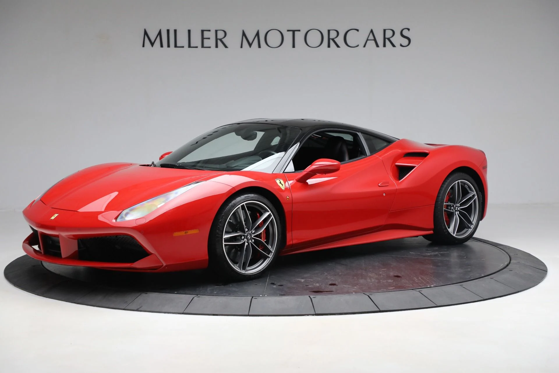 mph001_2014307049_Used_2018_Ferrari_488_GTB_1784751136_a6cb5d7262