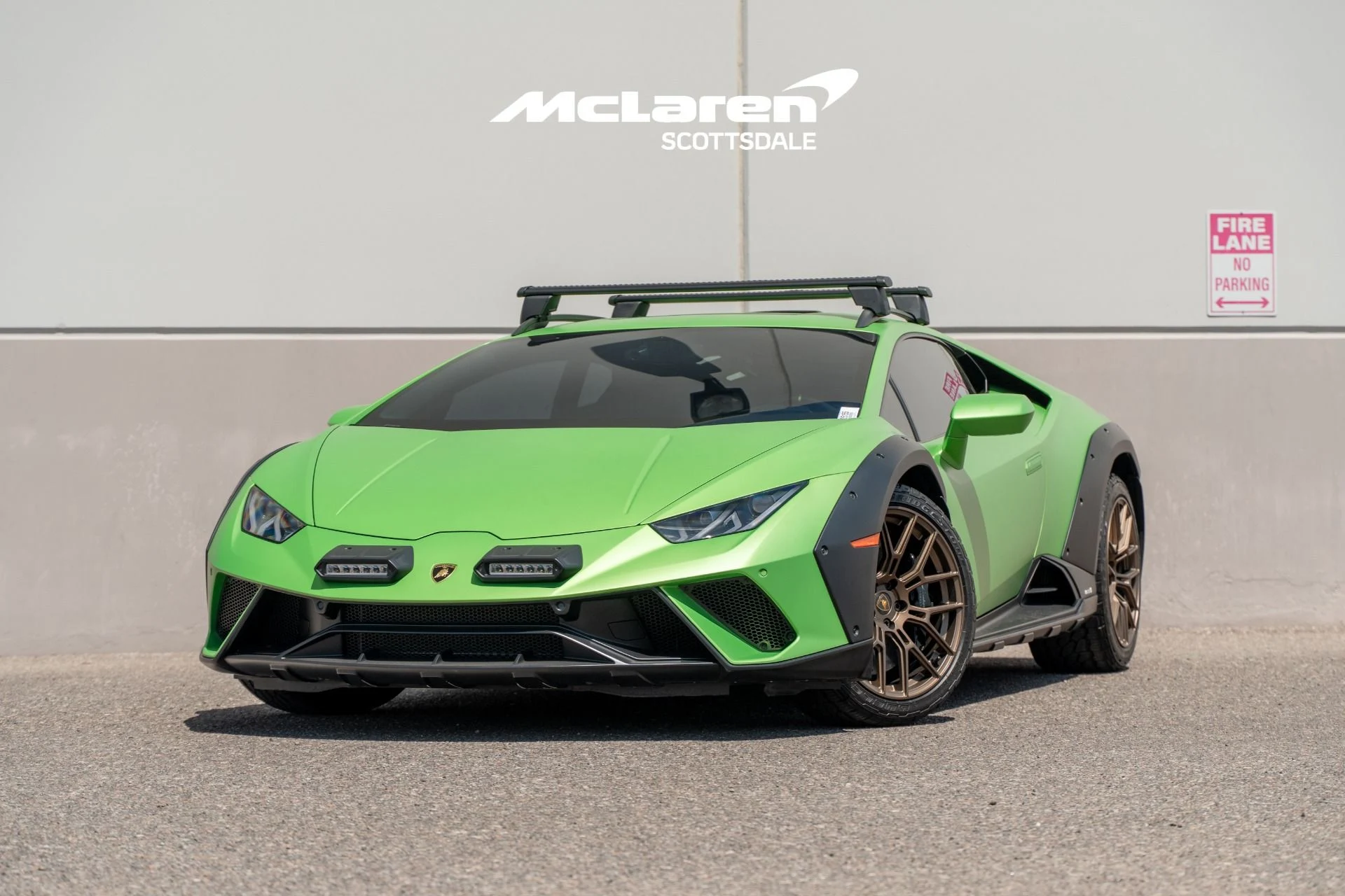 mph001_2015309990_Used_2024_LAMBORGHINI_HURACAN_STERRATO_Sterrato_1788546985_86365480eb