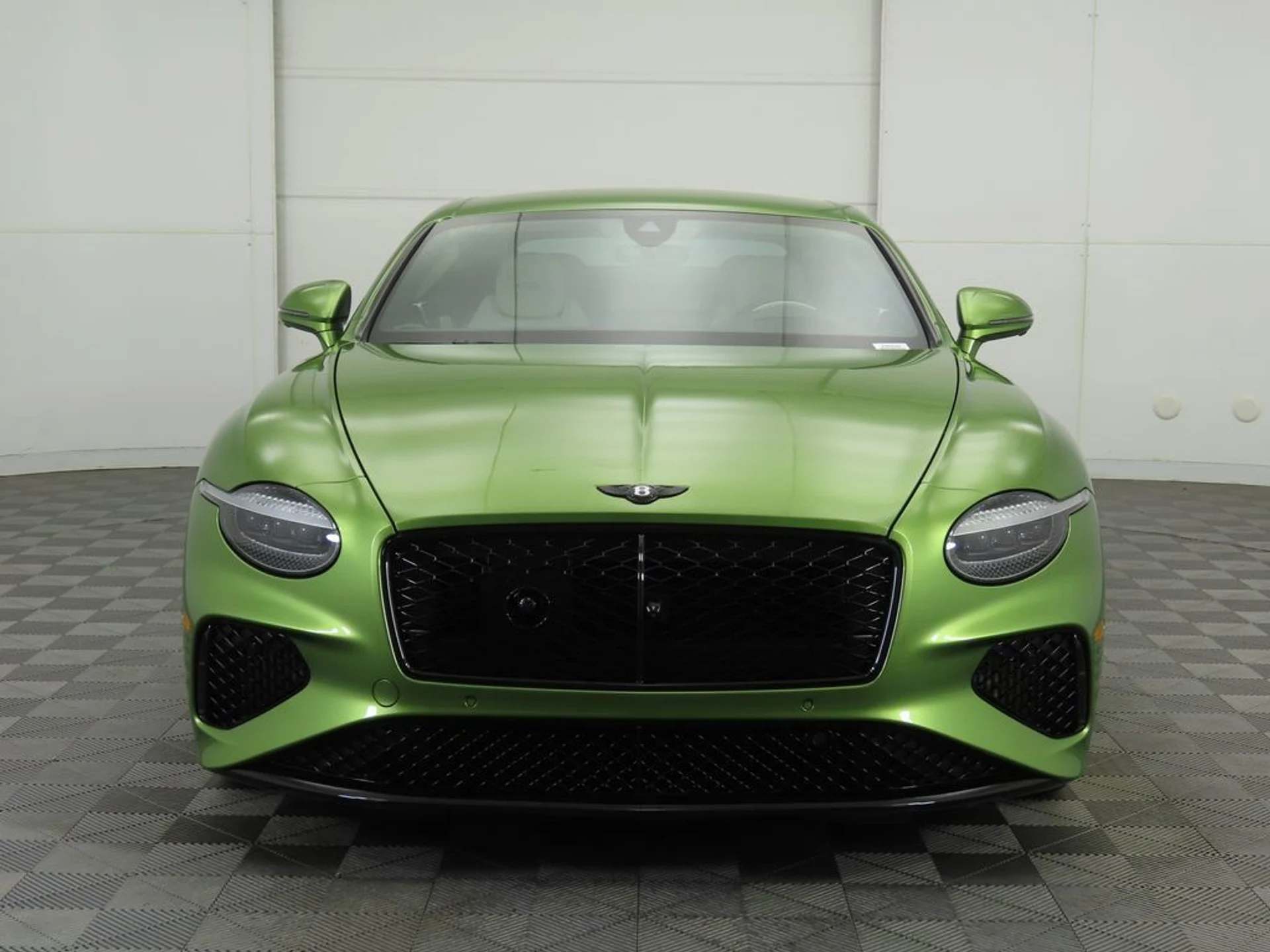 mph001_2021364958_new_2025_bentley_continental_gtblackeditioncoupe_8119_22910192_2_1024_7a77c09ac7
