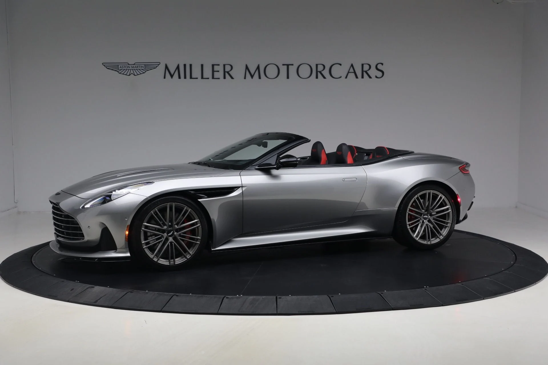 mph001_202197462_Used_2024_Aston_Martin_DB_12_Volante_1789831142_bc781fbbe4