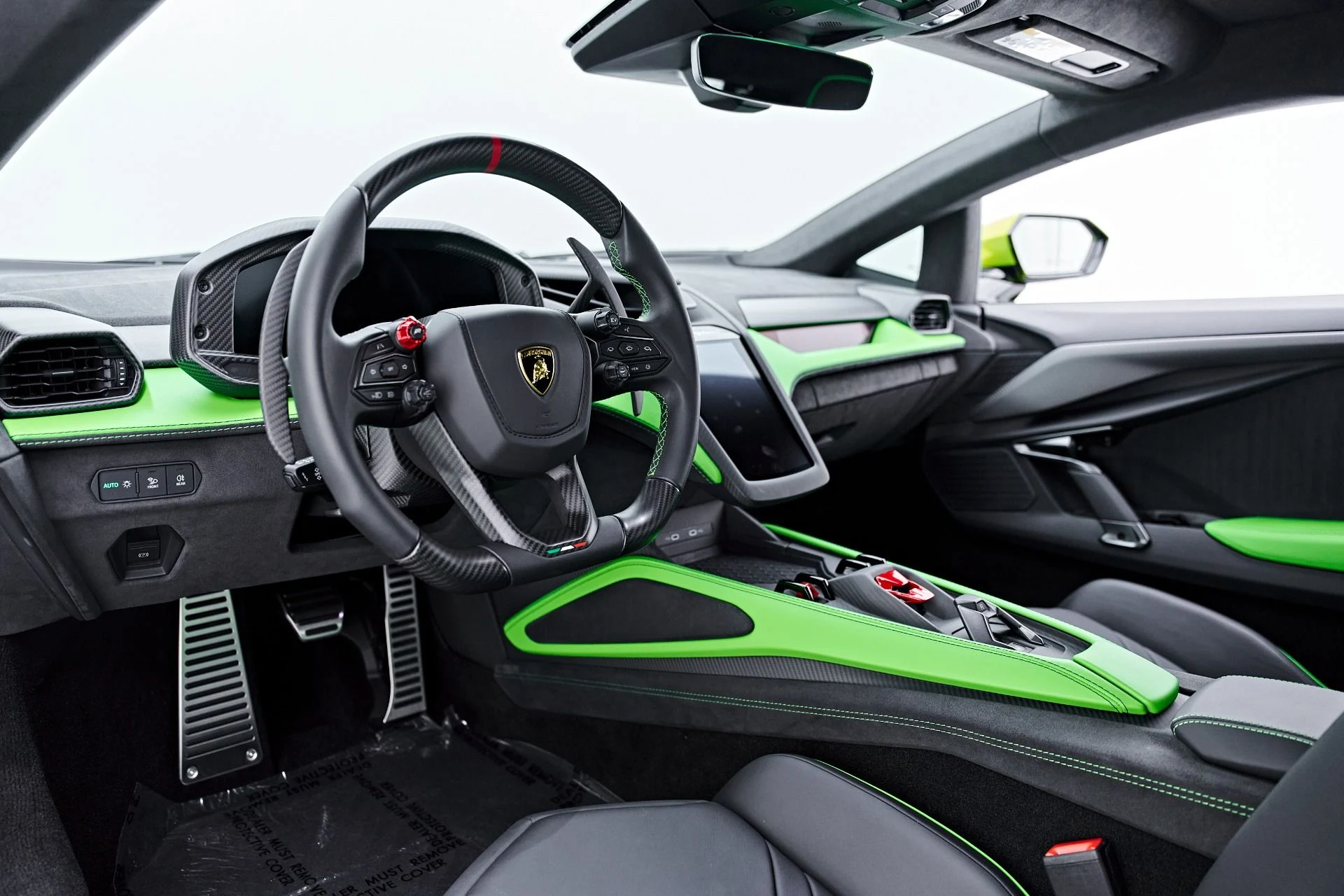 mph001_2026036653_Used_2025_Lamborghini_Revuelto_Base_1785288761_8fb5c885d5