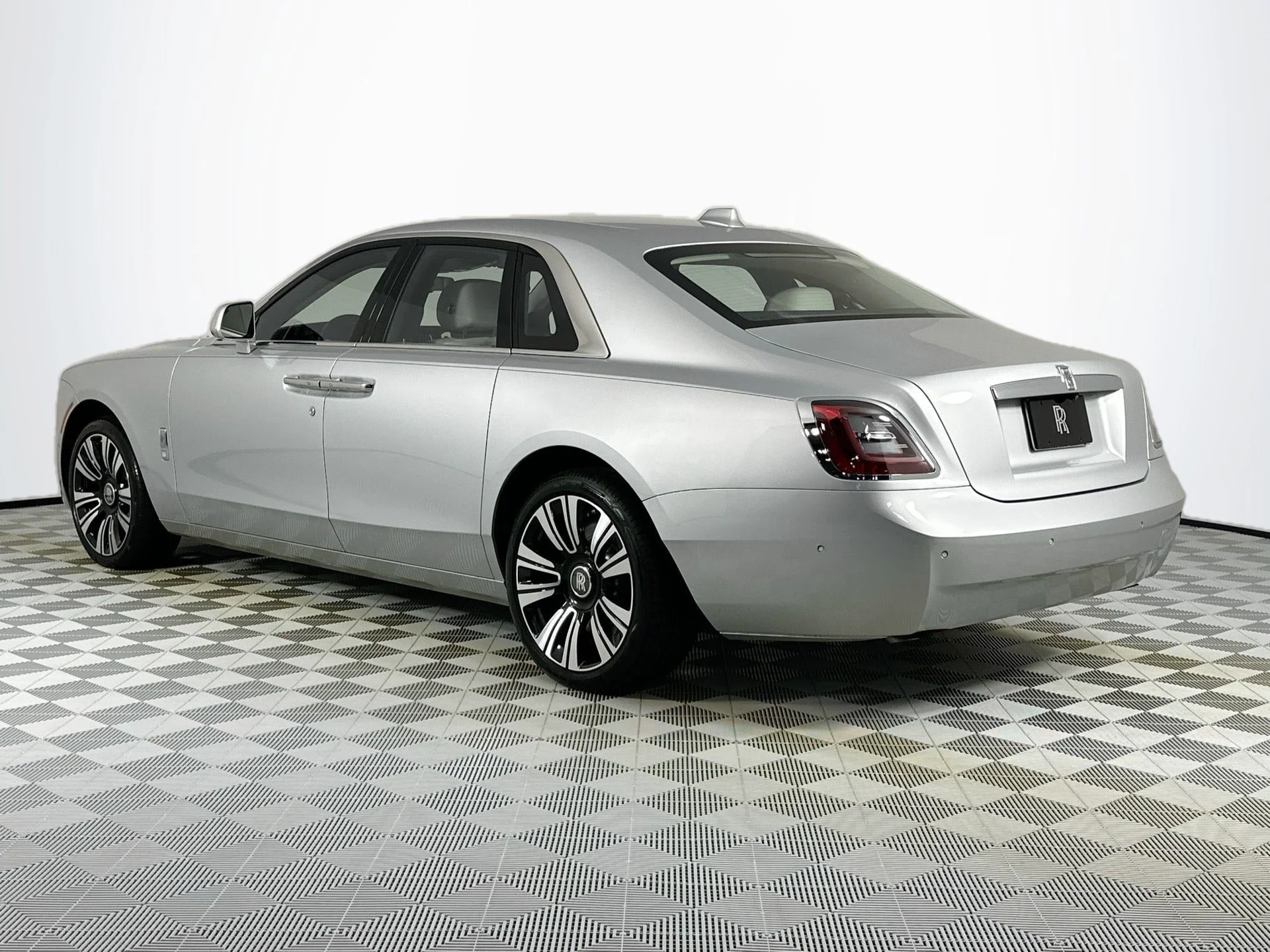 mph001_2030803659_2_ad72a9da38