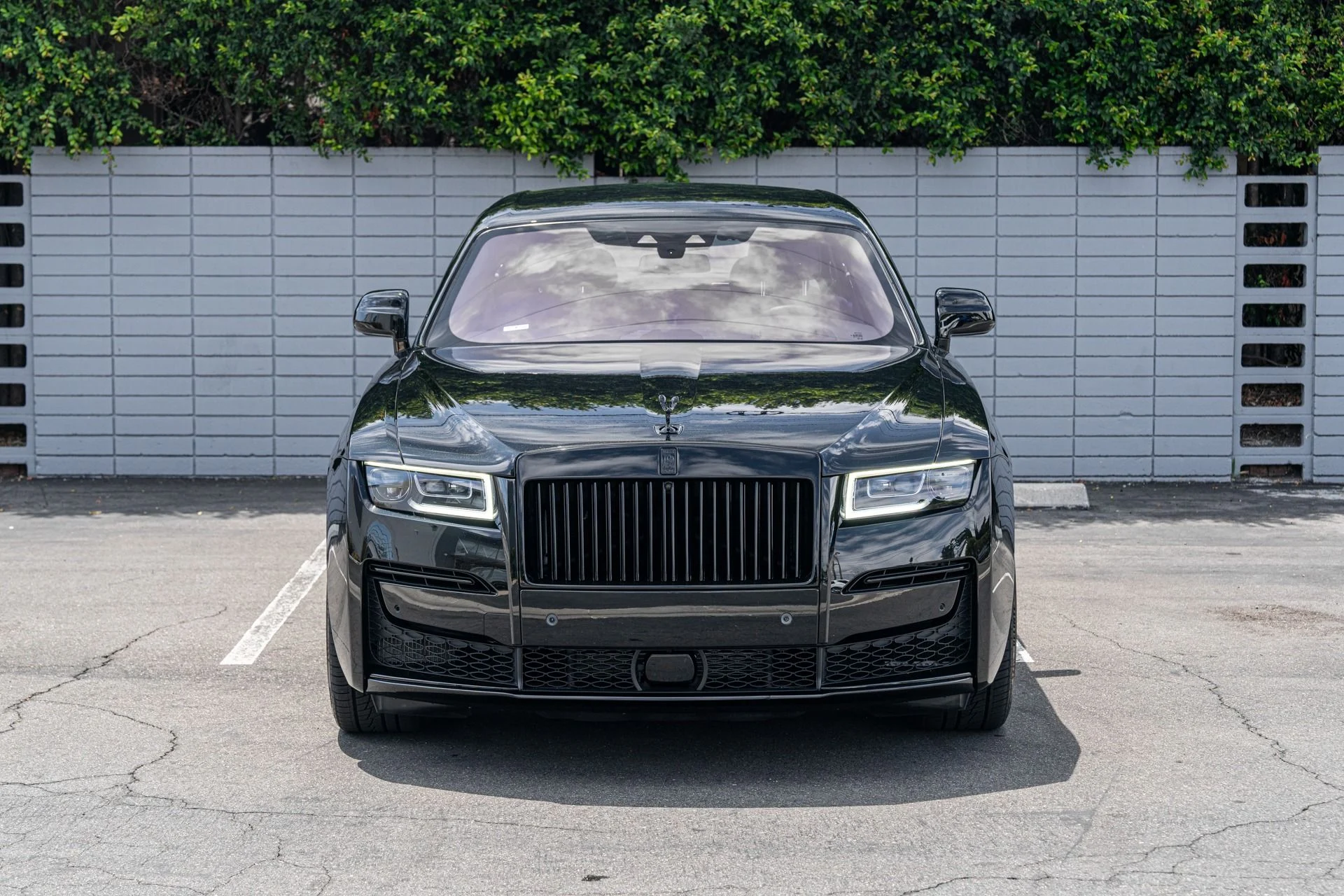 mph001_2031720226_Used_2022_Rolls_Royce_Ghost_1753158268_6aa3a5cef7
