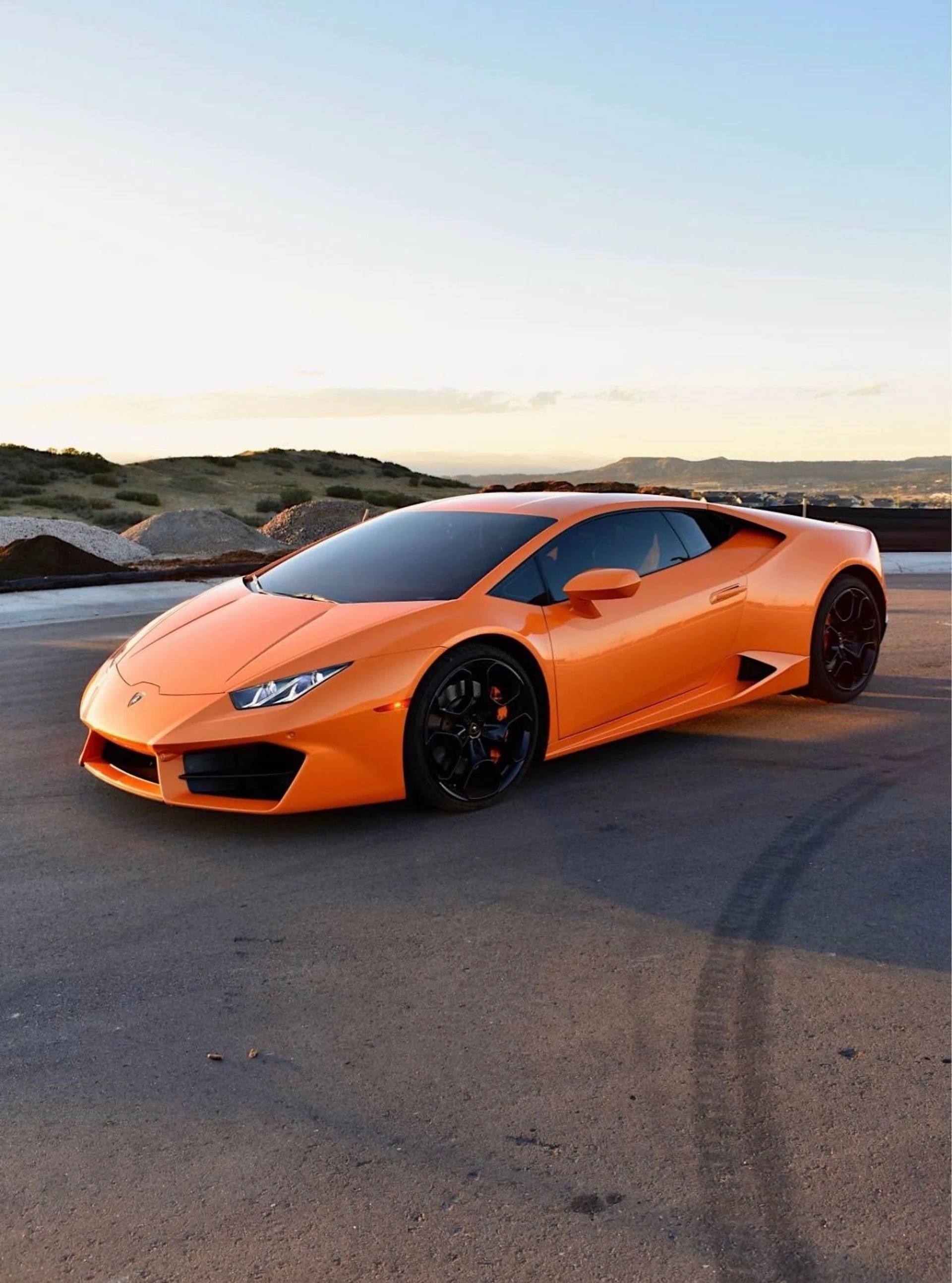 mph001_203523286_Used_2017_Lamborghini_Huracan_LP_580_2_1760977126_0f0092fc30