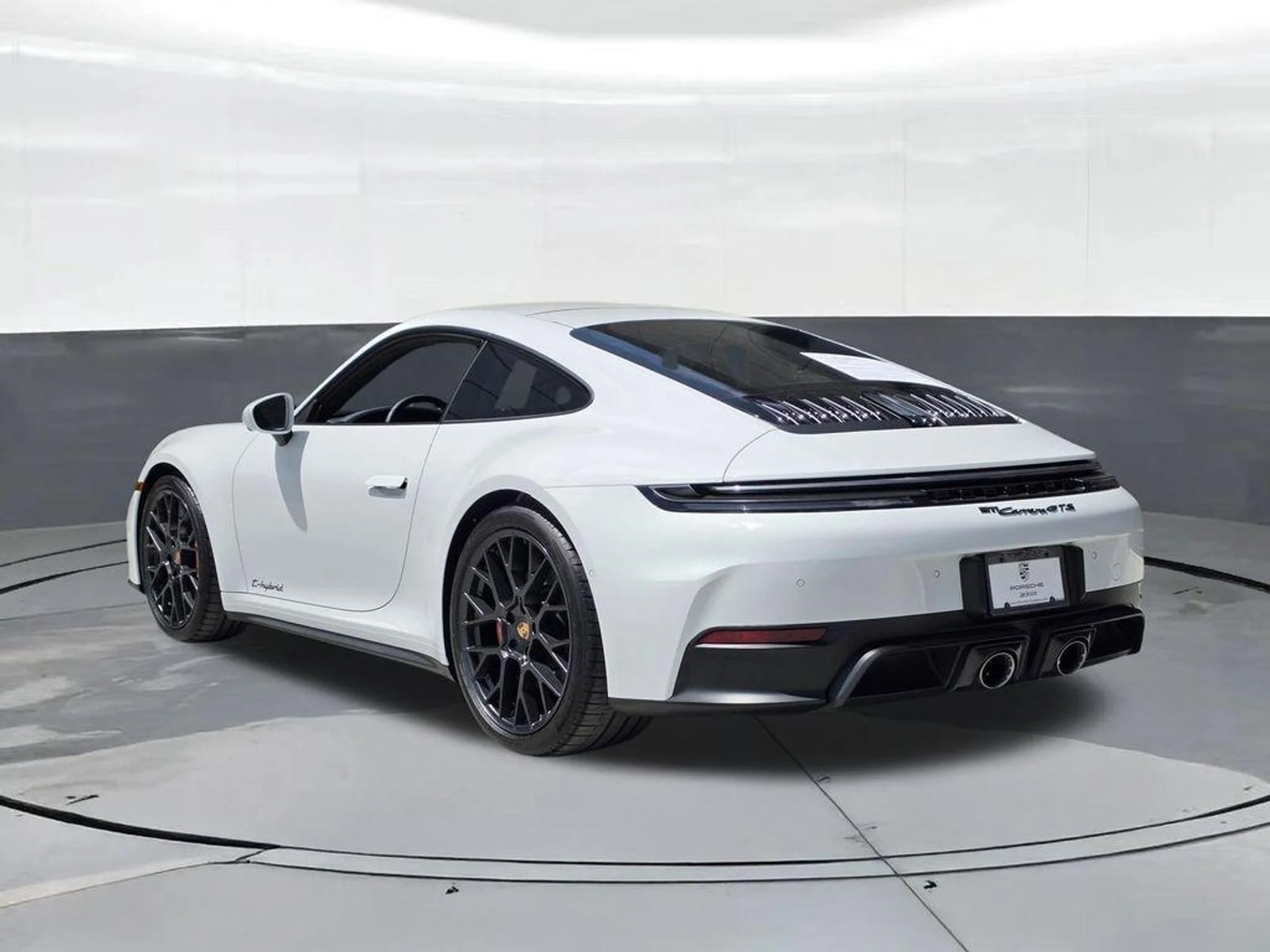 mph001_2035332600_mjuuvi_Mx_Ip_G_Exgnd2_Jhn_Hu_Vakt4_fd7927dcda