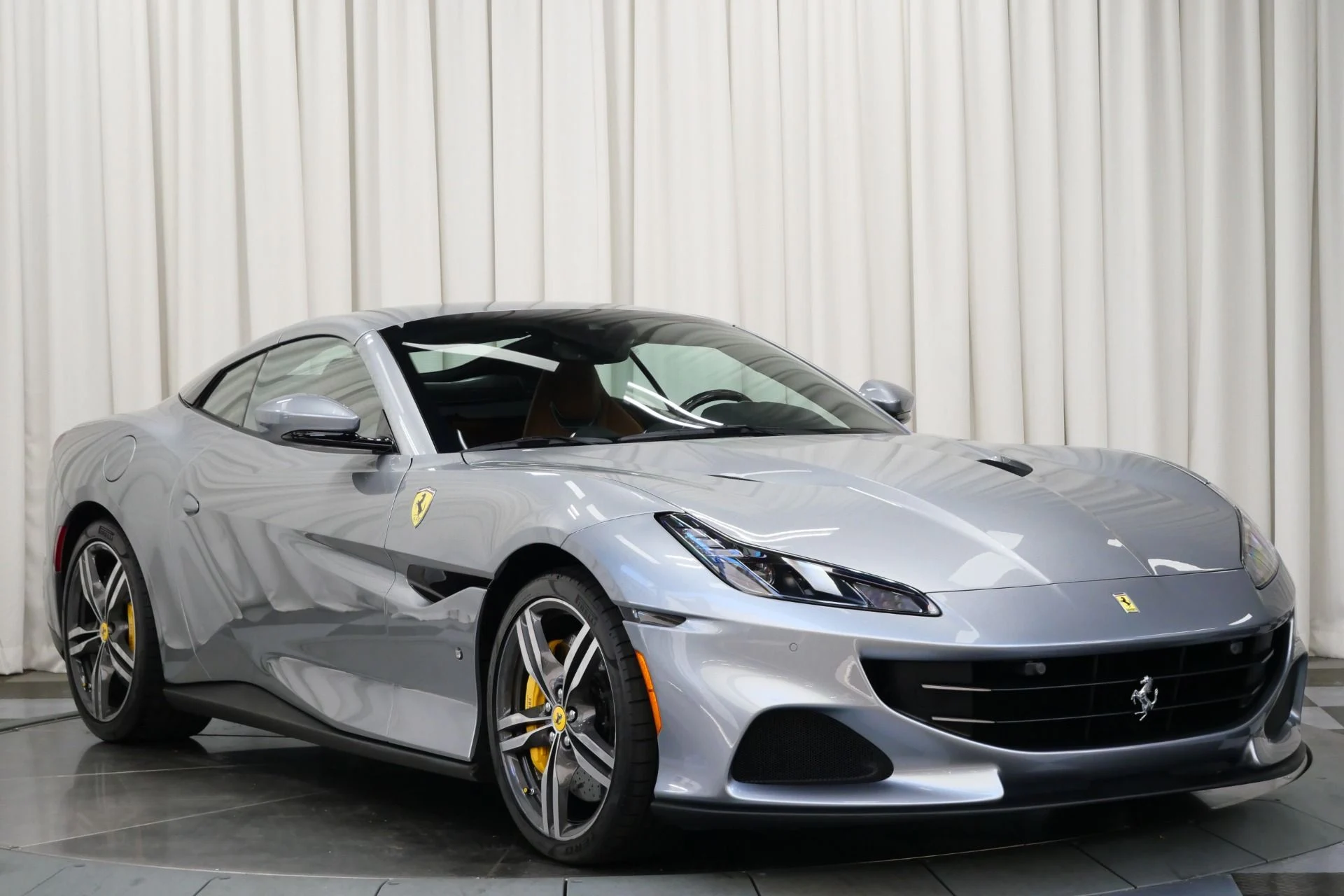 mph001_2039186952_Used_2022_Ferrari_Portofino_M_1754510991_cfa0231fd3