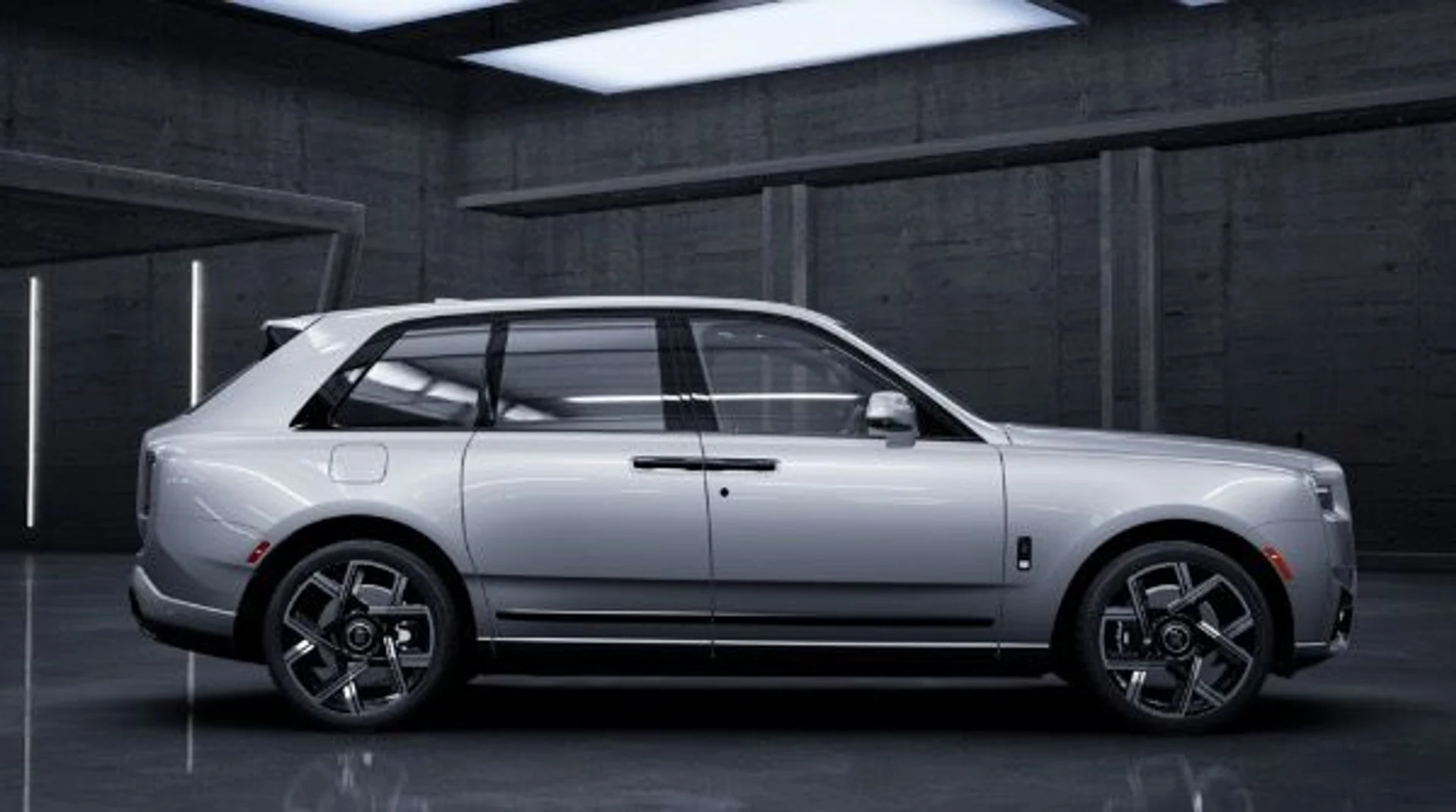mph001_2039982090_New_2026_Rolls_Royce_Black_Badge_Cullinan_b967aabdb9