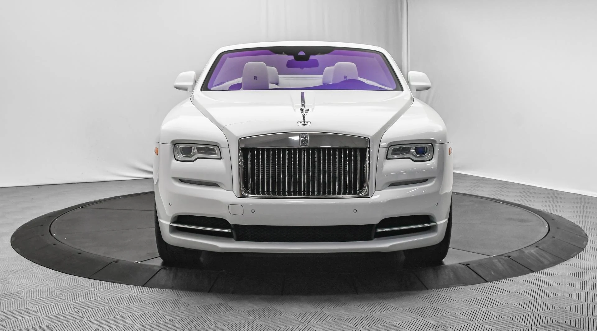 mph001_2047562166_Used_2021_Rolls_Royce_Dawn_1755677012_52334139b8