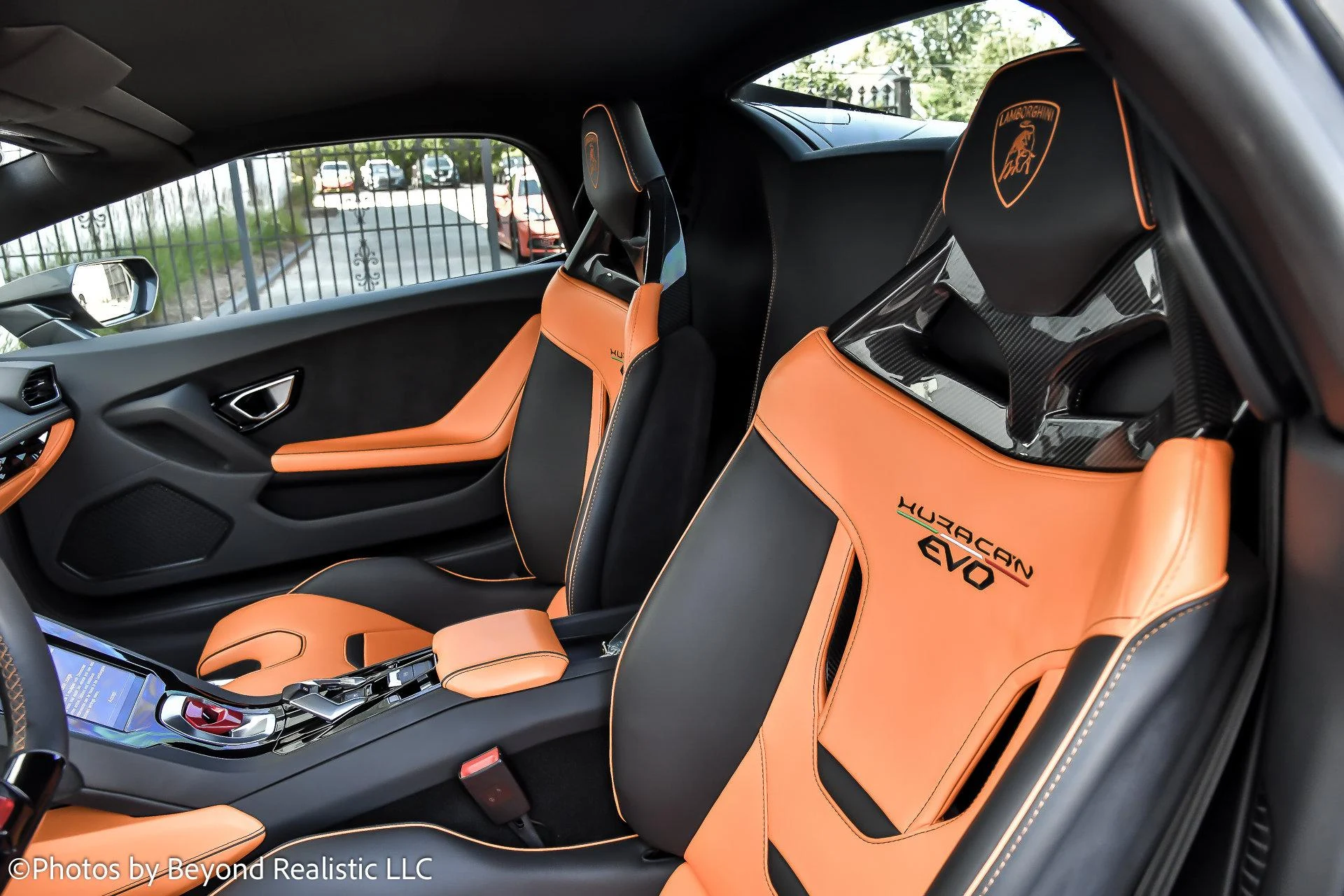 mph001_2058490882_Used_2022_Lamborghini_Huracan_EVO_Spyder_1750751595_8be1419b6b