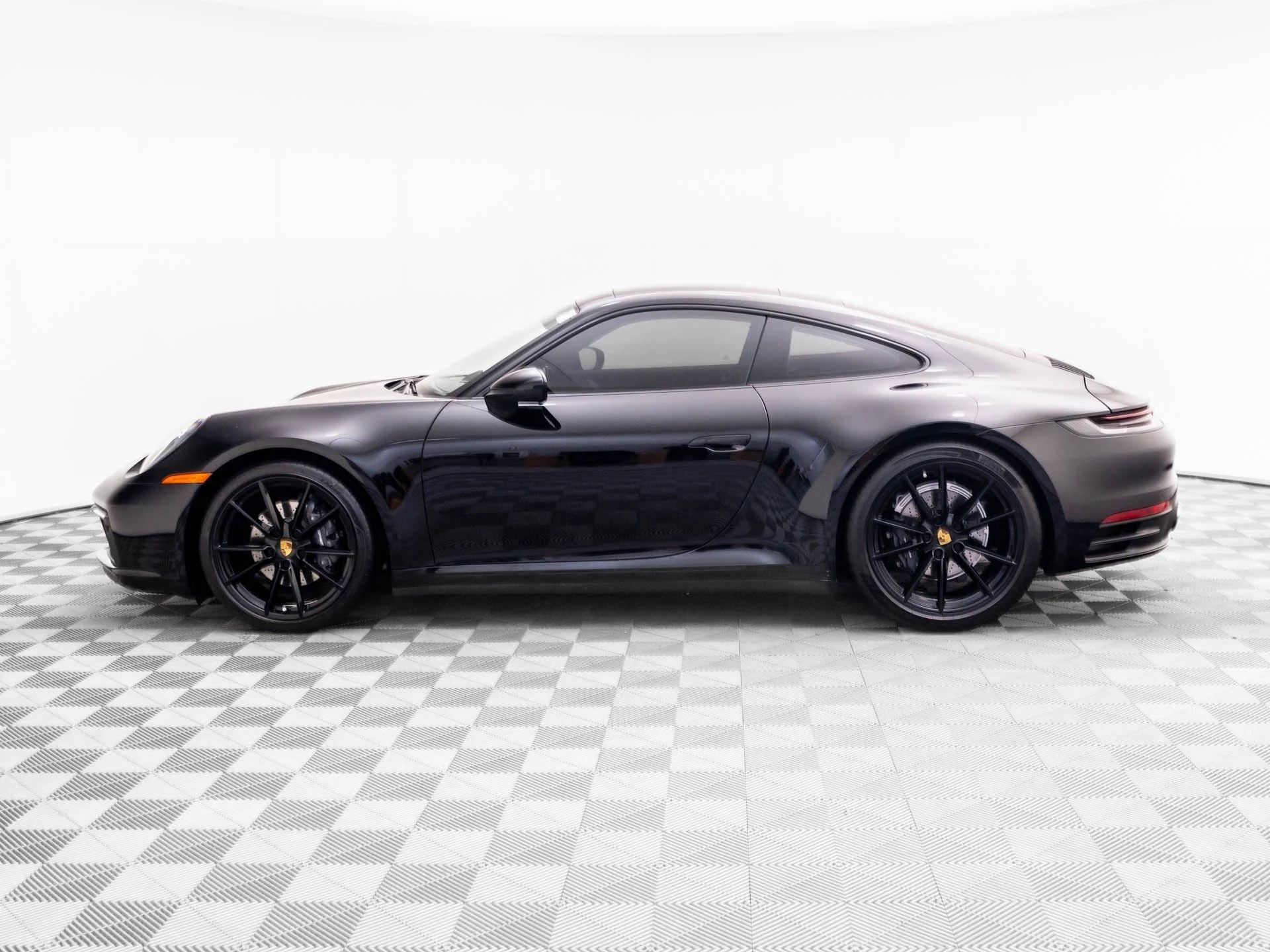 mph001_2064673217_c502bfd1cbdd54842e34de21b75eeb33x_e4665c0831