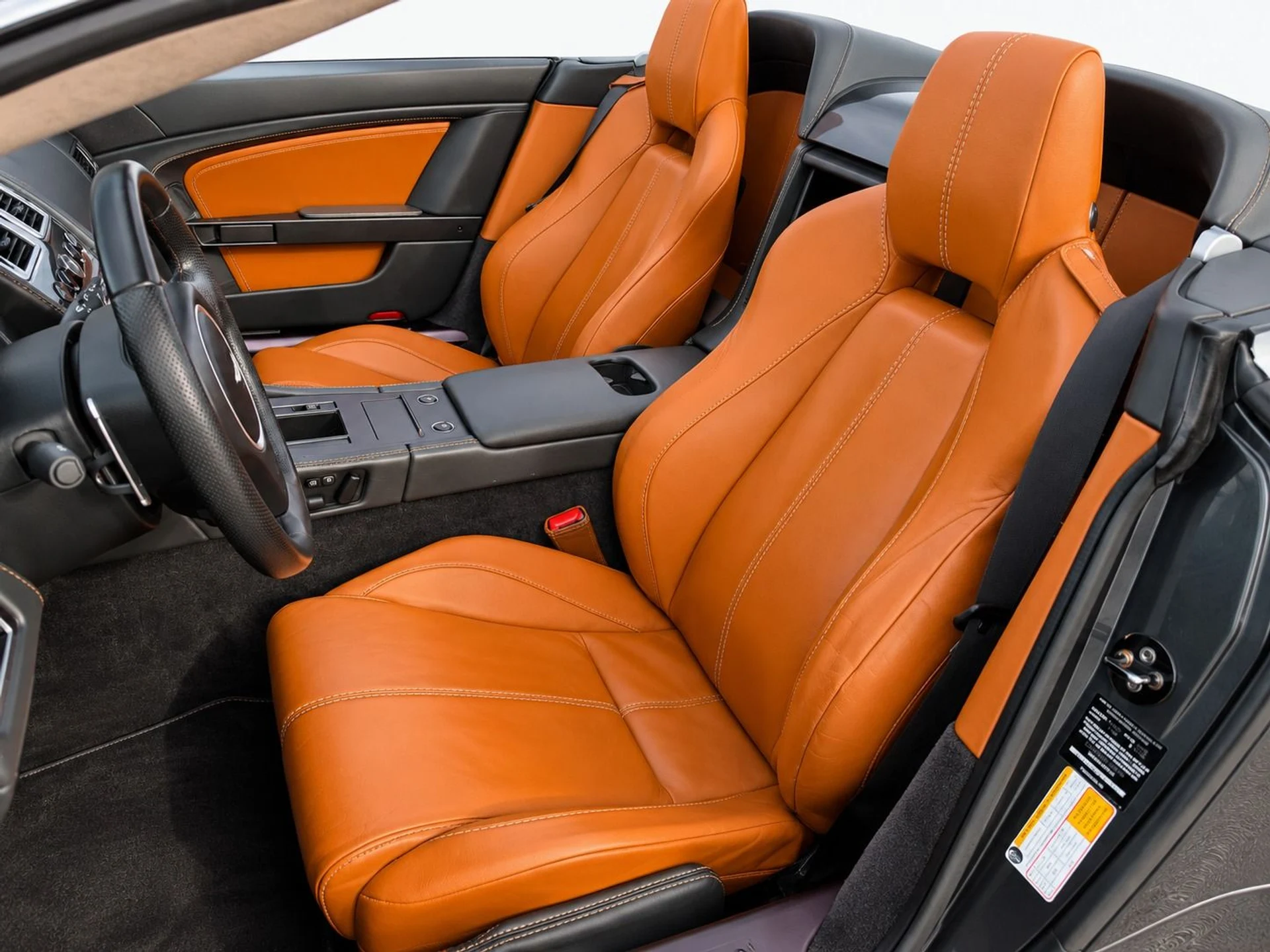 mph001_2065988243_Used_2007_Aston_Martin_V8_Vantage_Roadster_Only_27_K_Miles_Just_Serviced_Gorgeous_Color_Combo_1790716475_5d4009375a