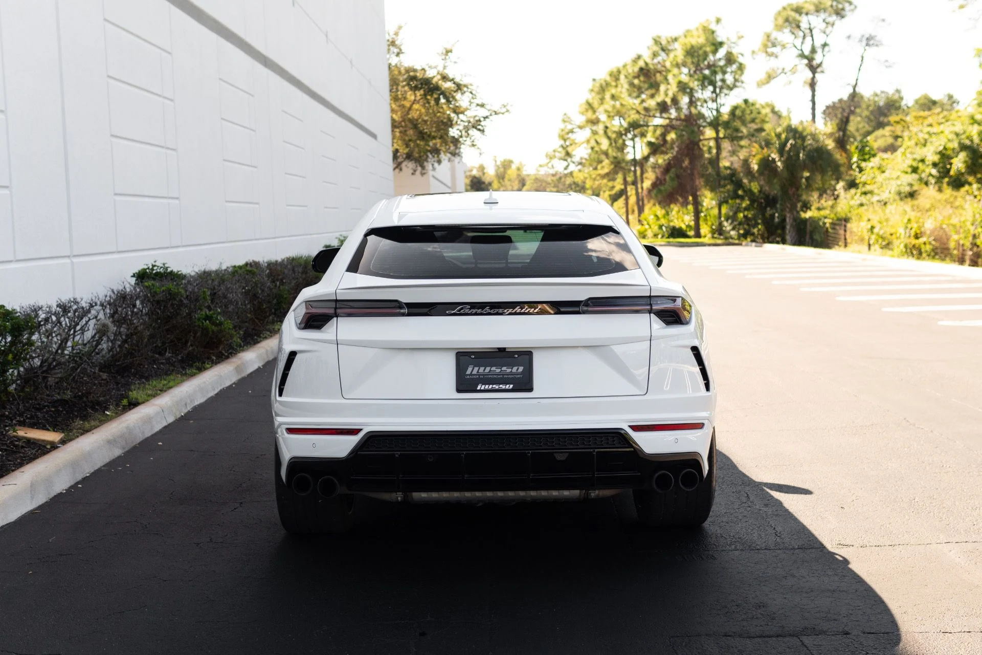 mph001_2073383759_Used_2021_Lamborghini_Urus_1767069879_5d254ef975