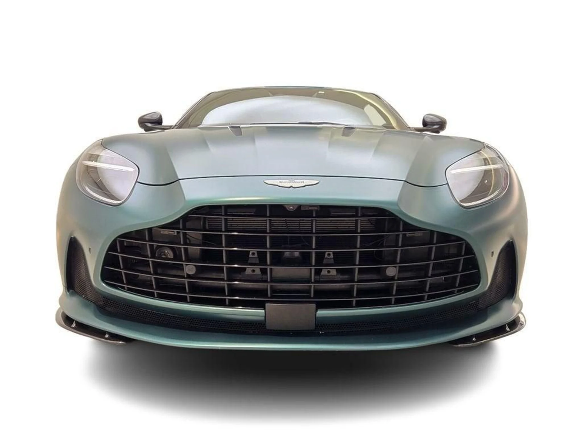mph001_2079363815_Used_2024_Aston_Martin_DB_12_1771611832_7689551558