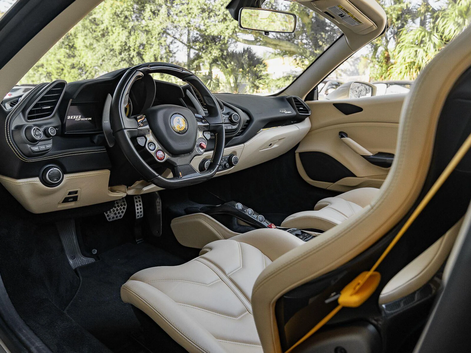 mph001_2082517347_Used_2016_ferrari_488_Spider_2dr_Conv_1785783808_c4bb675ad3