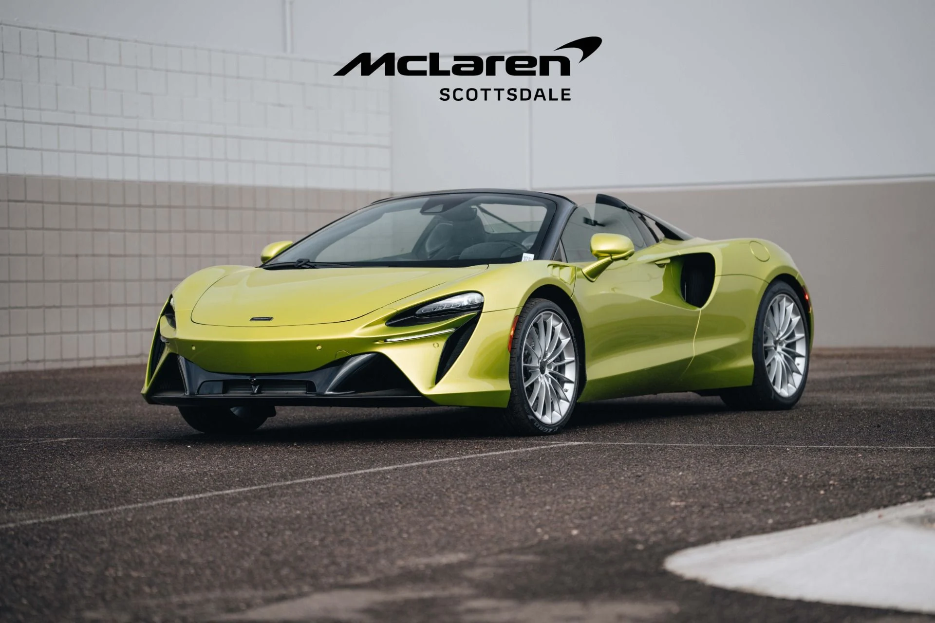 mph001_2085211682_Used_2025_MCLAREN_ARTURA_1738446546_84bd0bfad3