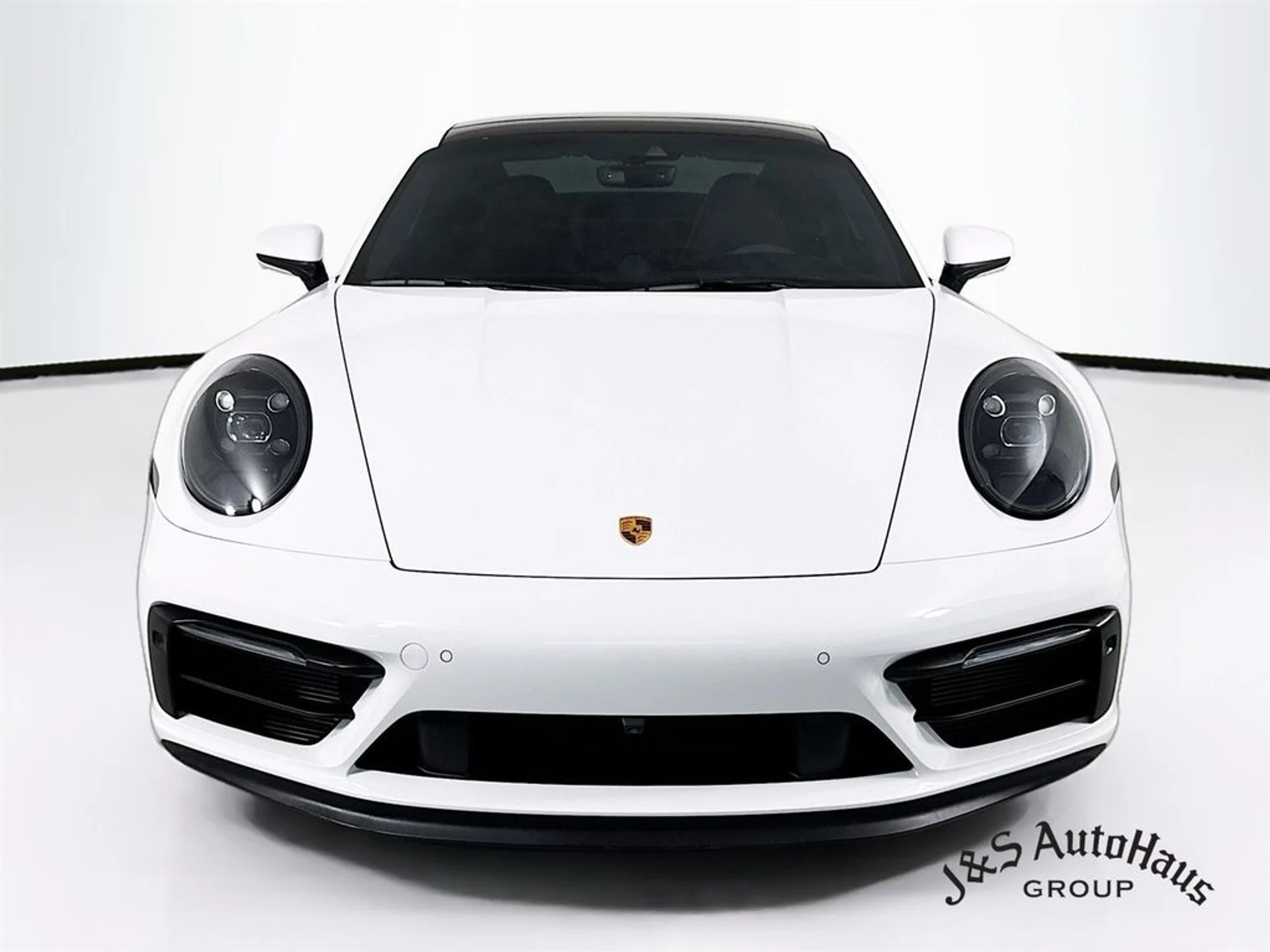 mph001_2085463021_nmrr6s0txl9qz9iboe6hftycsl52_5f826ef8e9