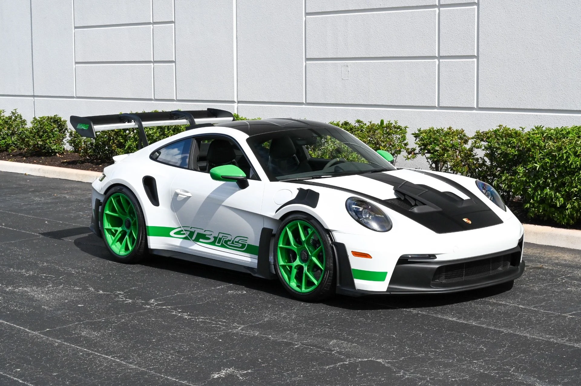 mph001_2088410413_Used_2024_Porsche_911_GT_3_RS_1730405979_f5601bfd0f