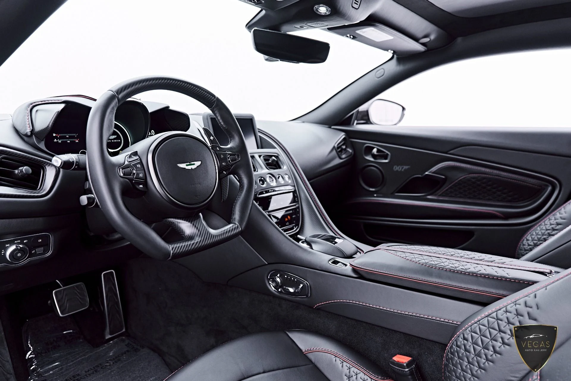 mph001_2093540741_Used_2021_Aston_Martin_DBS_Superleggera_1785181460_0a2b73f3de