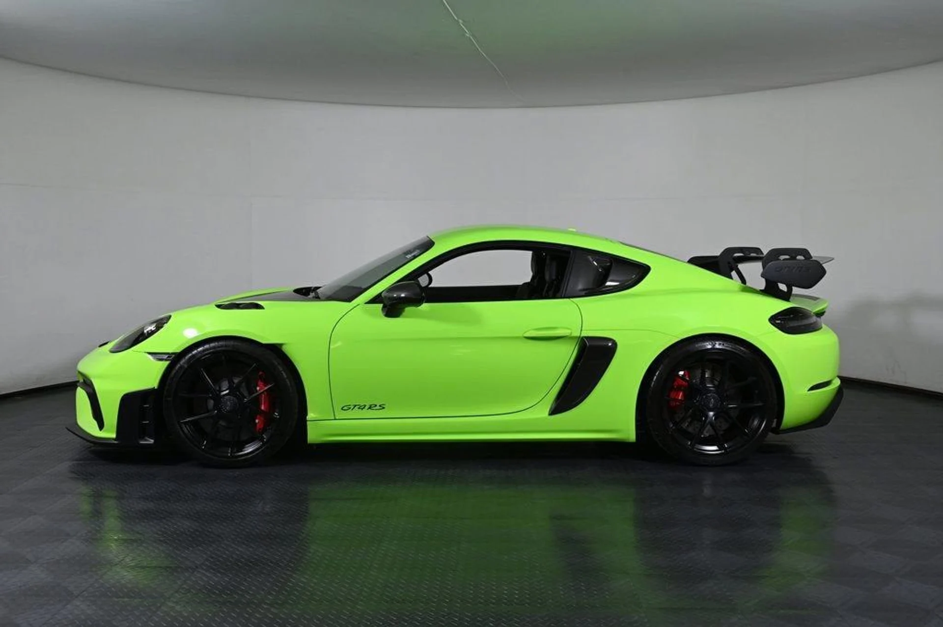 mph001_2095033249_513c1950d6bf4465bd5910791aafcf45_9735229f78