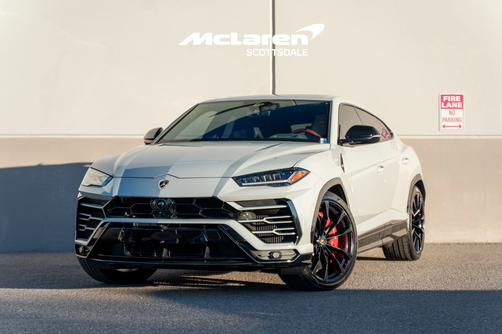 mph001_2100170866_Used_2021_LAMBORGHINI_URUS_1765671220_592c377303