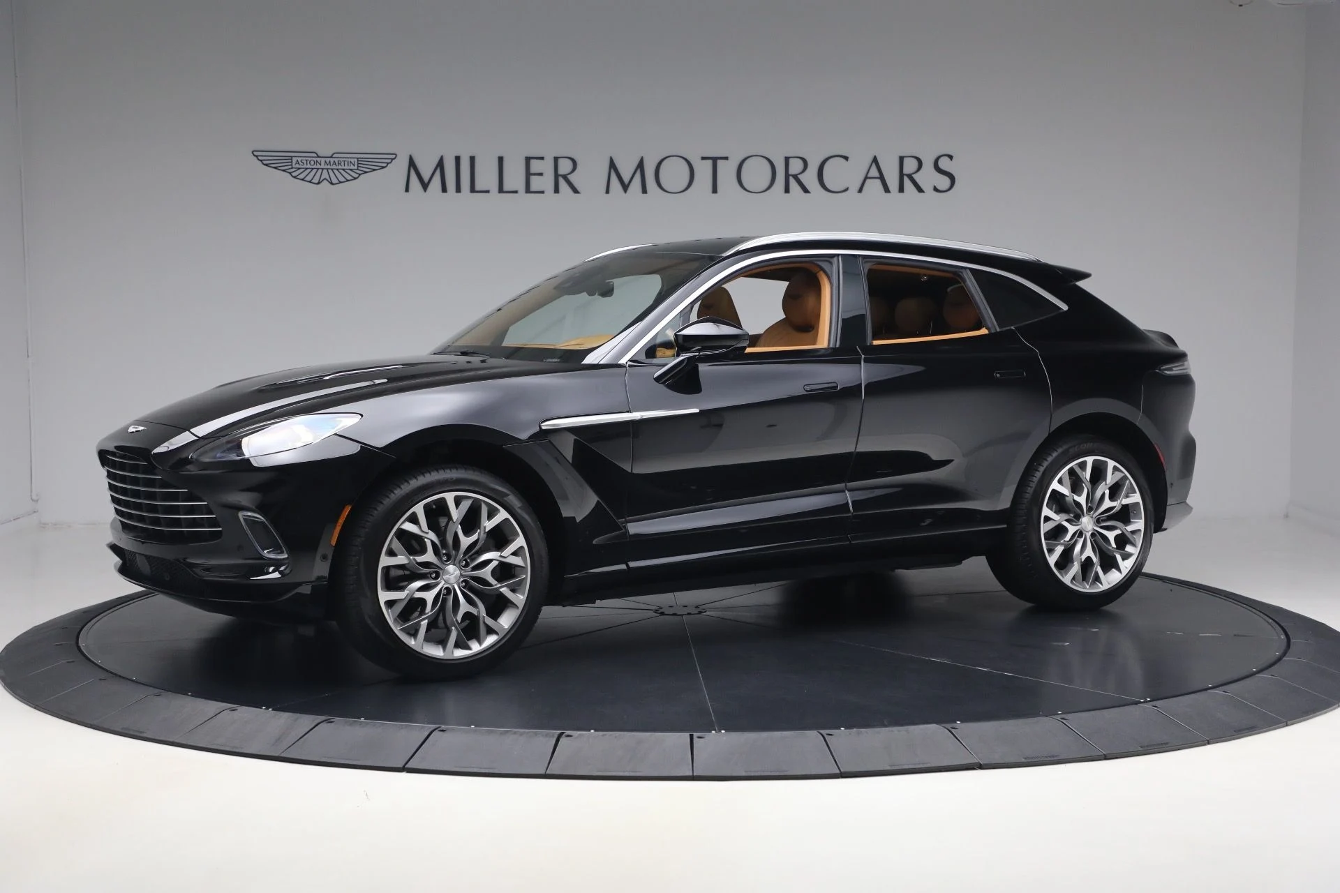 mph001_210590402_Used_2021_Aston_Martin_DBX_1784989752_8e66886dbe