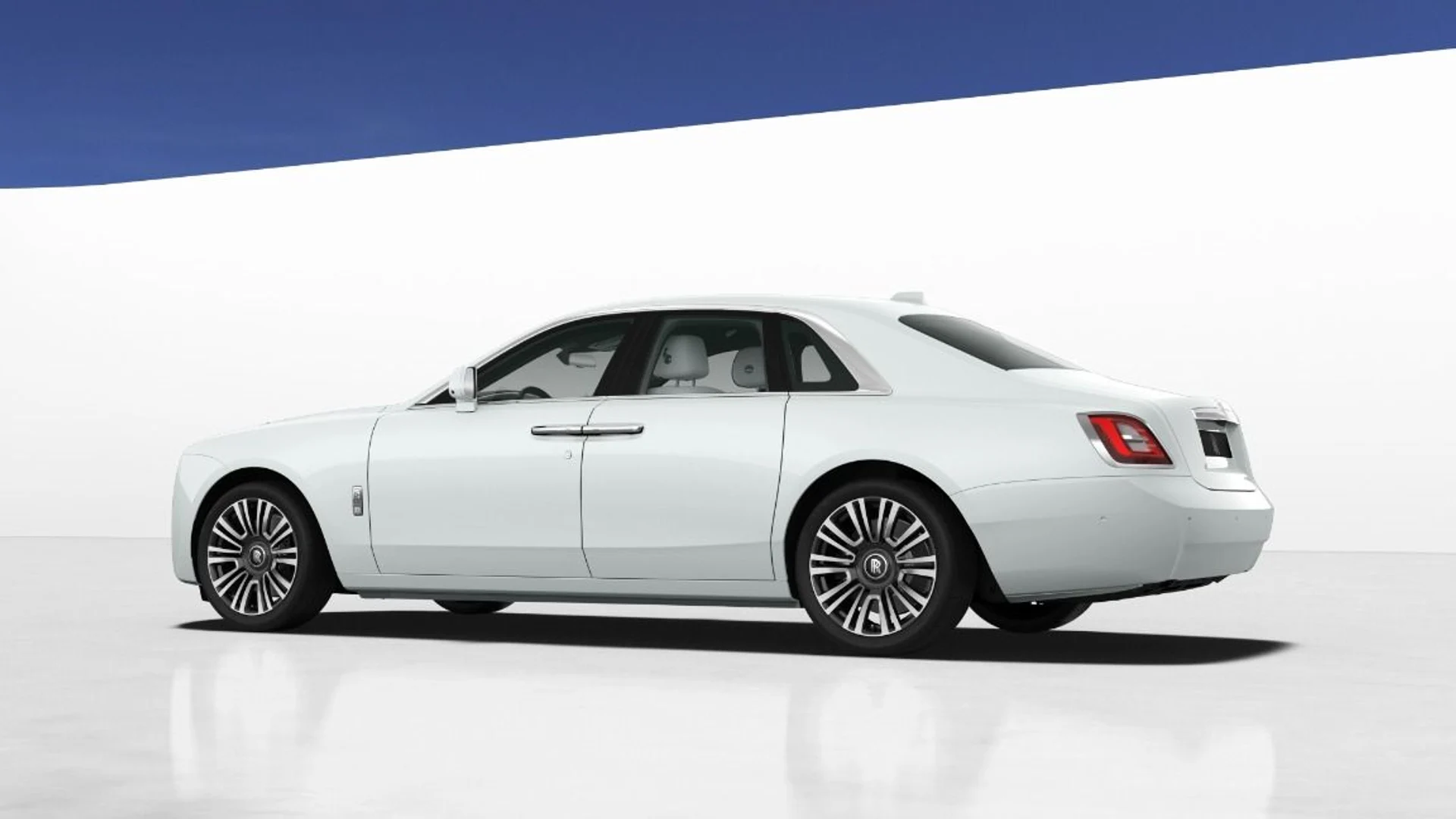 mph001_21218410_Used_2023_Rolls_Royce_Ghost_1682798428_77e466872d