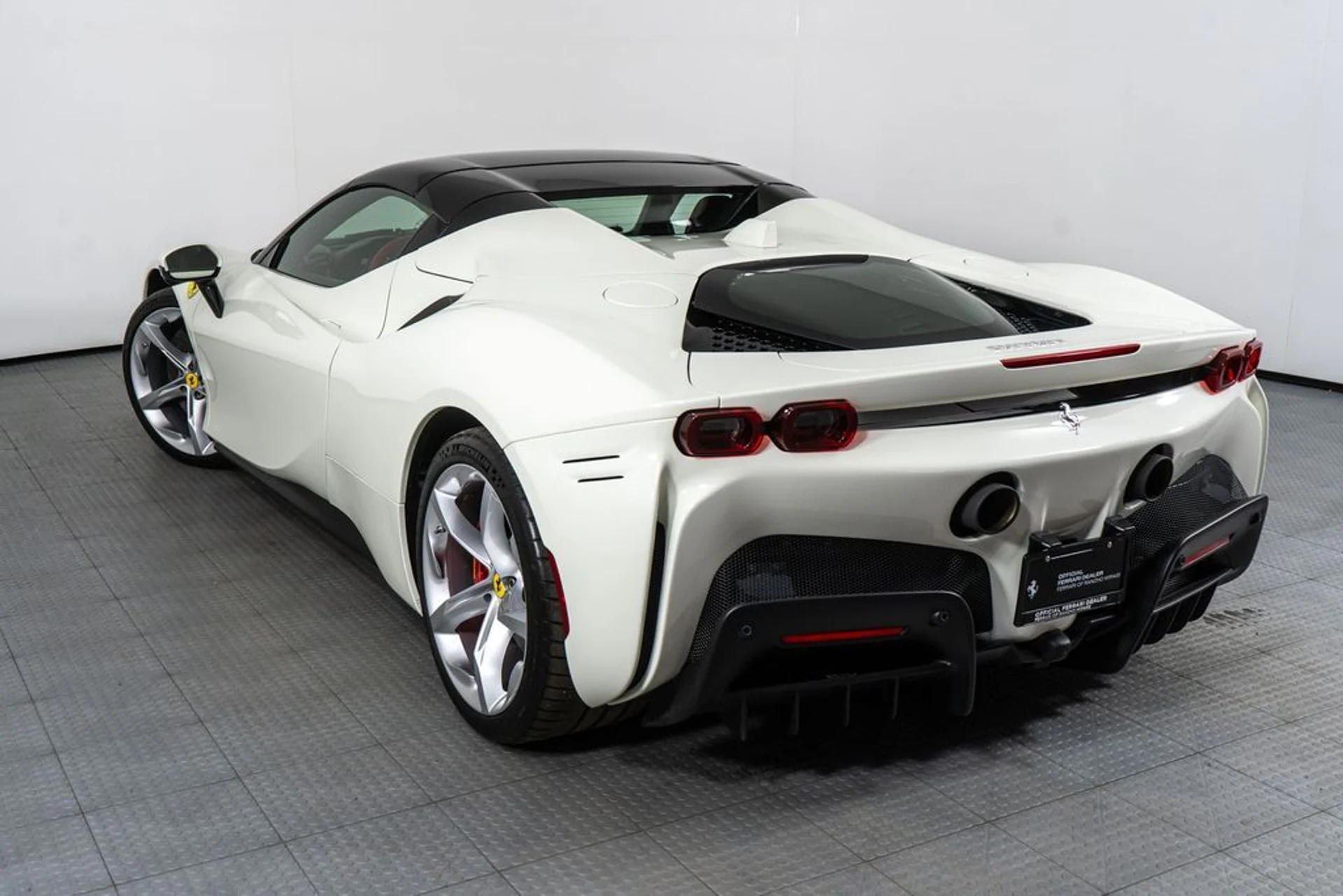 mph001_2123332889_e327ec51_51be_45fa_a53f_caef663b44dd_4bddc62680