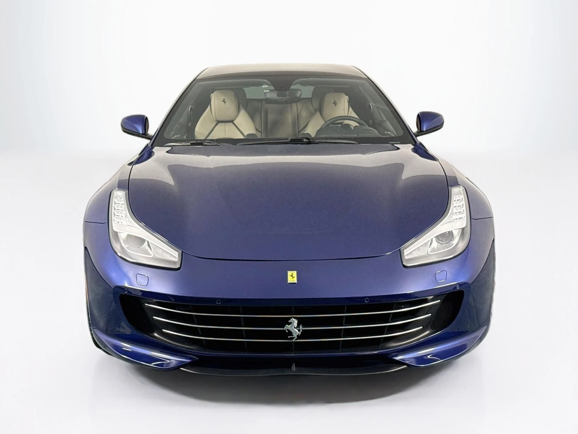 mph001_2138237686_Used_2019_Ferrari_GTC_4_Lusso_1792629152_184f07b95a