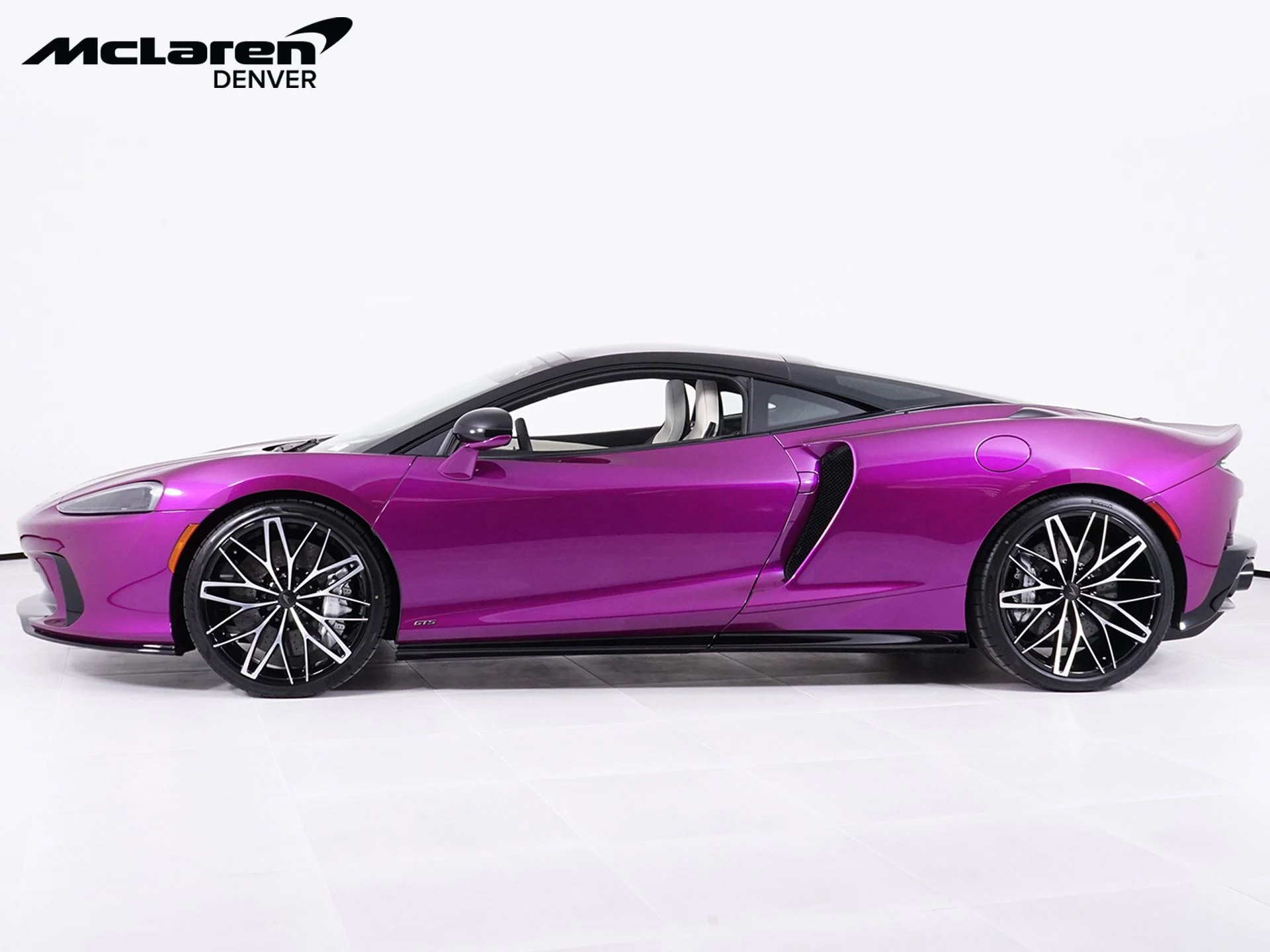 mph001_2148818147_f419d8e585c7ab3a6f7357a1444f741bx_07f479b629