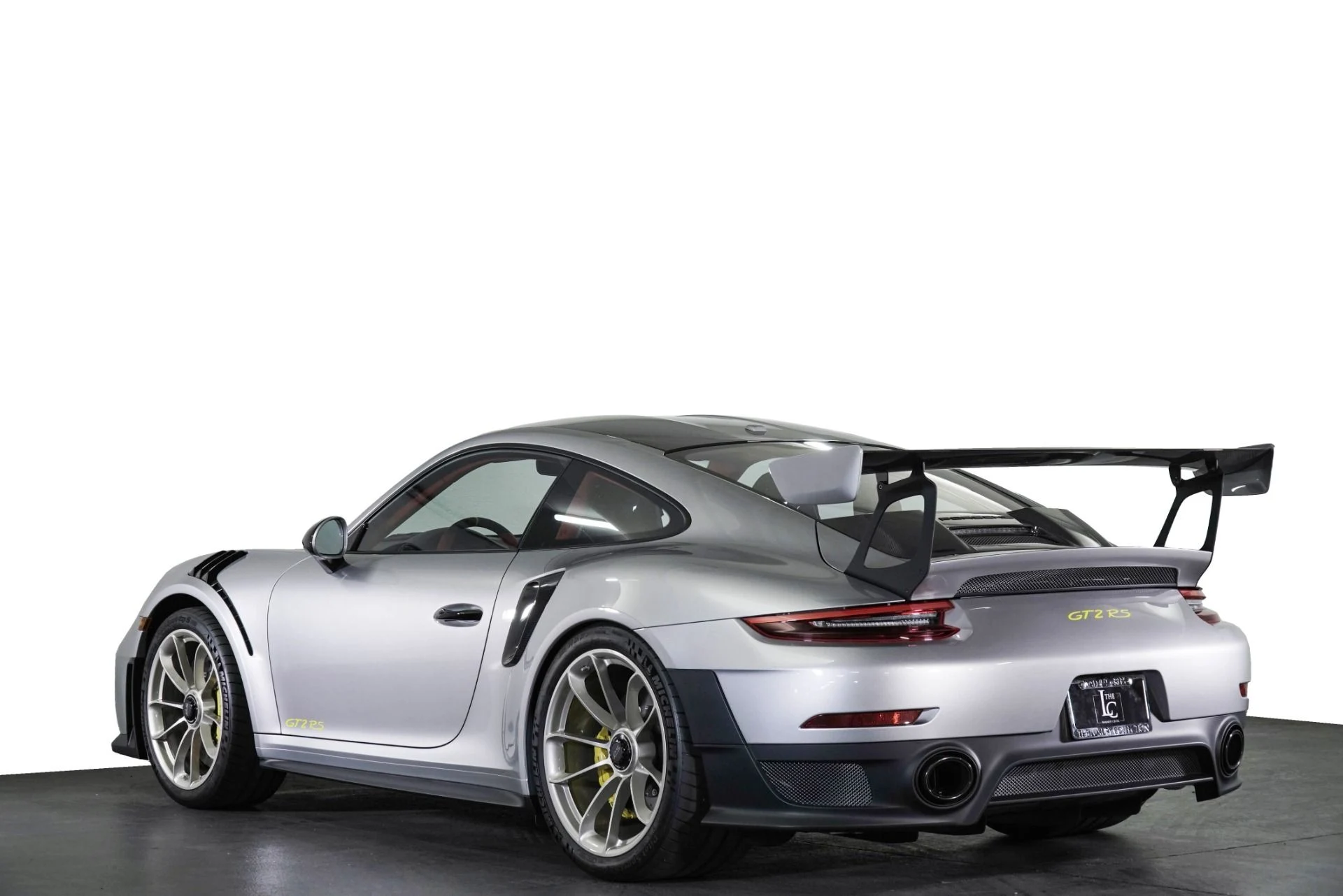 mph001_214934424_Used_2018_Porsche_911_GT_2_RS_1779312801_6b49d5007e