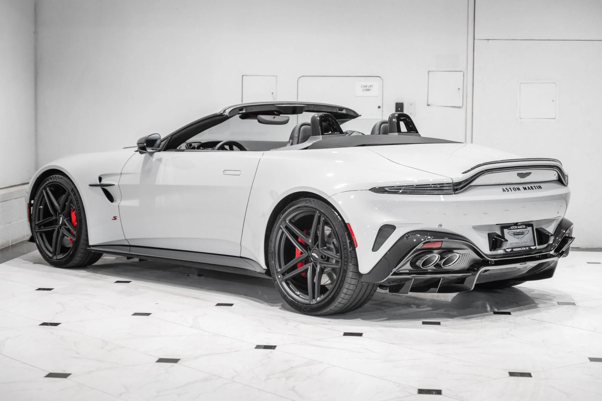 mph001_2158648387_New_2026_Aston_Martin_Vantage_S_Roadster_1786373251_12c831bf18